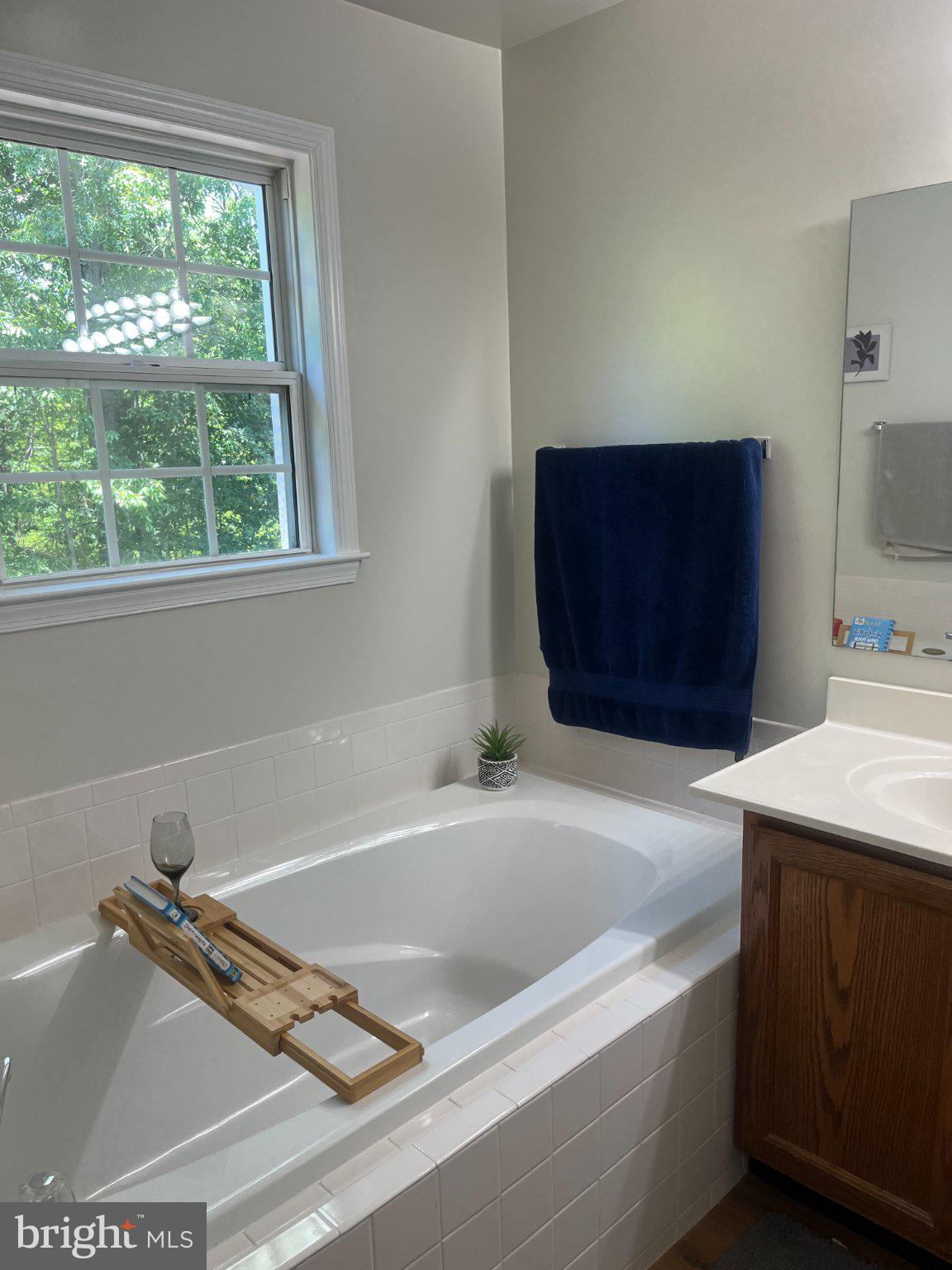 SEVEN OAKS - Residential
