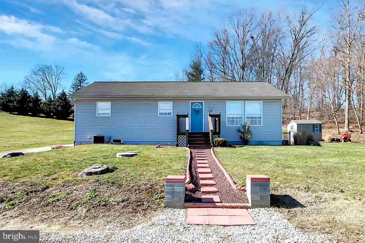 Lovely, well maintained home on a private country lot in the Pigeon Hills.  Fully rebuilt by previous owners. Basement can be finished to double the s.f. Open floor plan. 1st level beds, bath and laundry. Immaculate inside & move in ready. Great home or investment opportunity. Enjoy the solitude while York, Hanover & SG conveniences are a short distance away.  Must see This is Home!