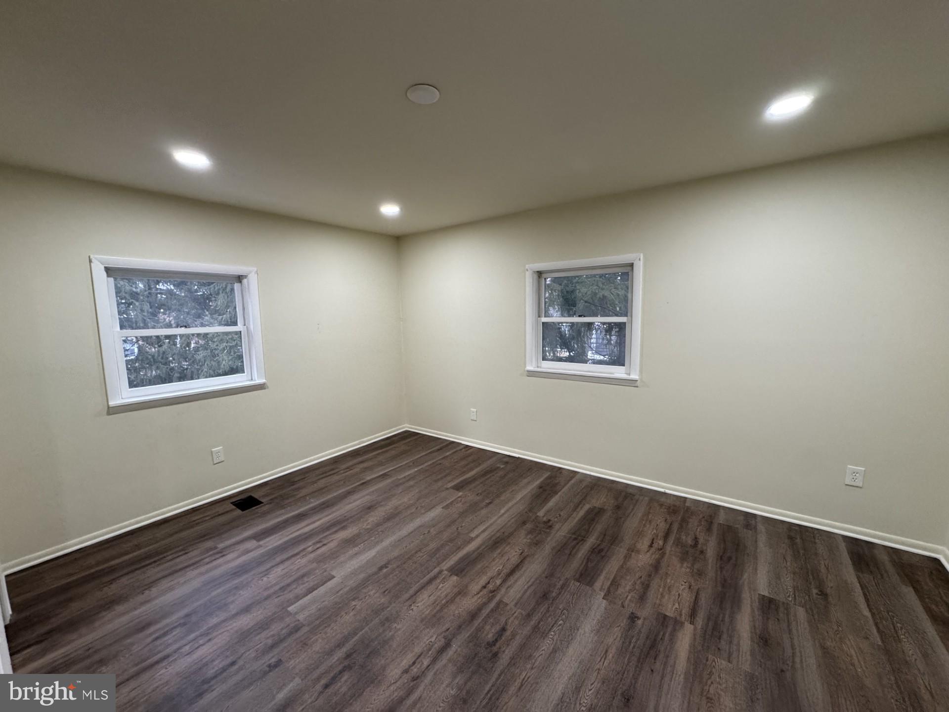 AIGBURTH - Residential