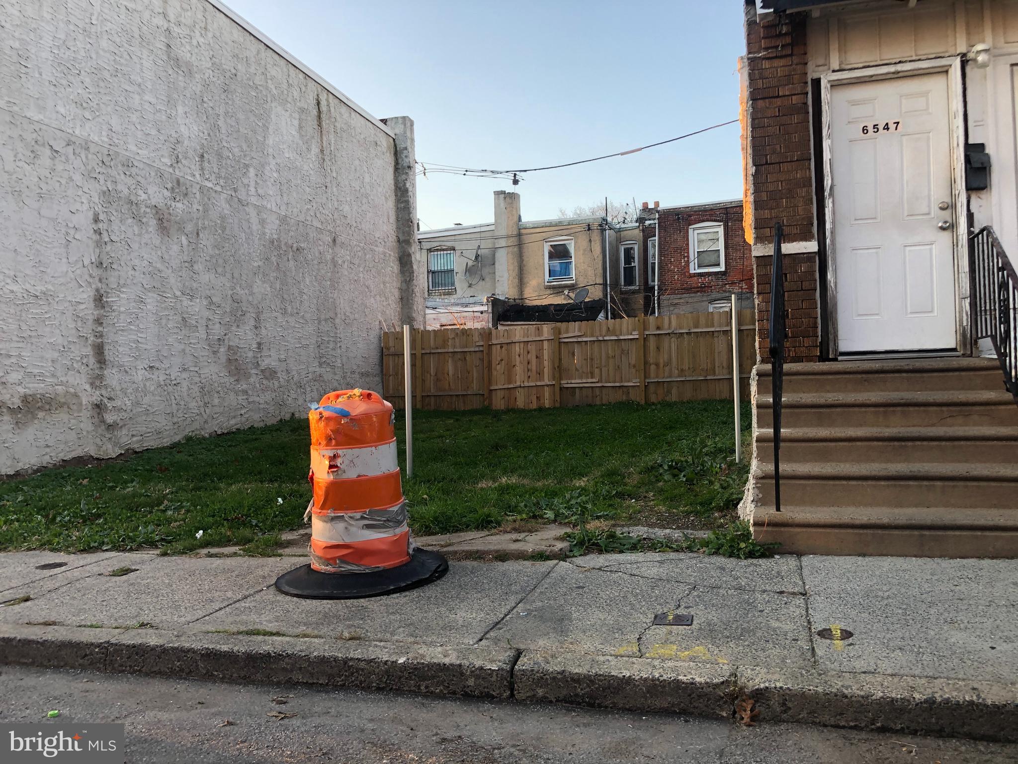 WEST PHILADELPHIA - Land