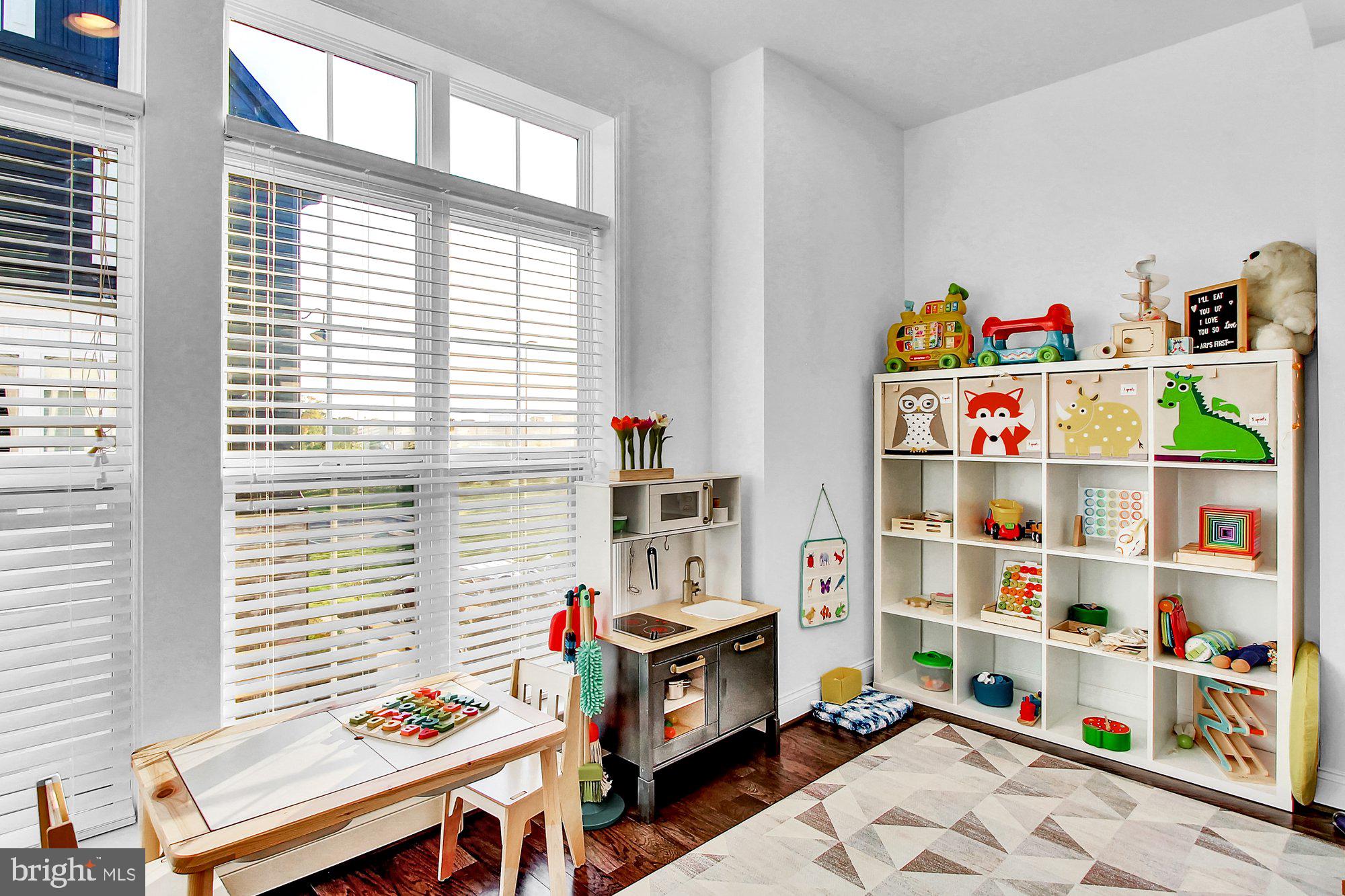 BELMONT - Residential