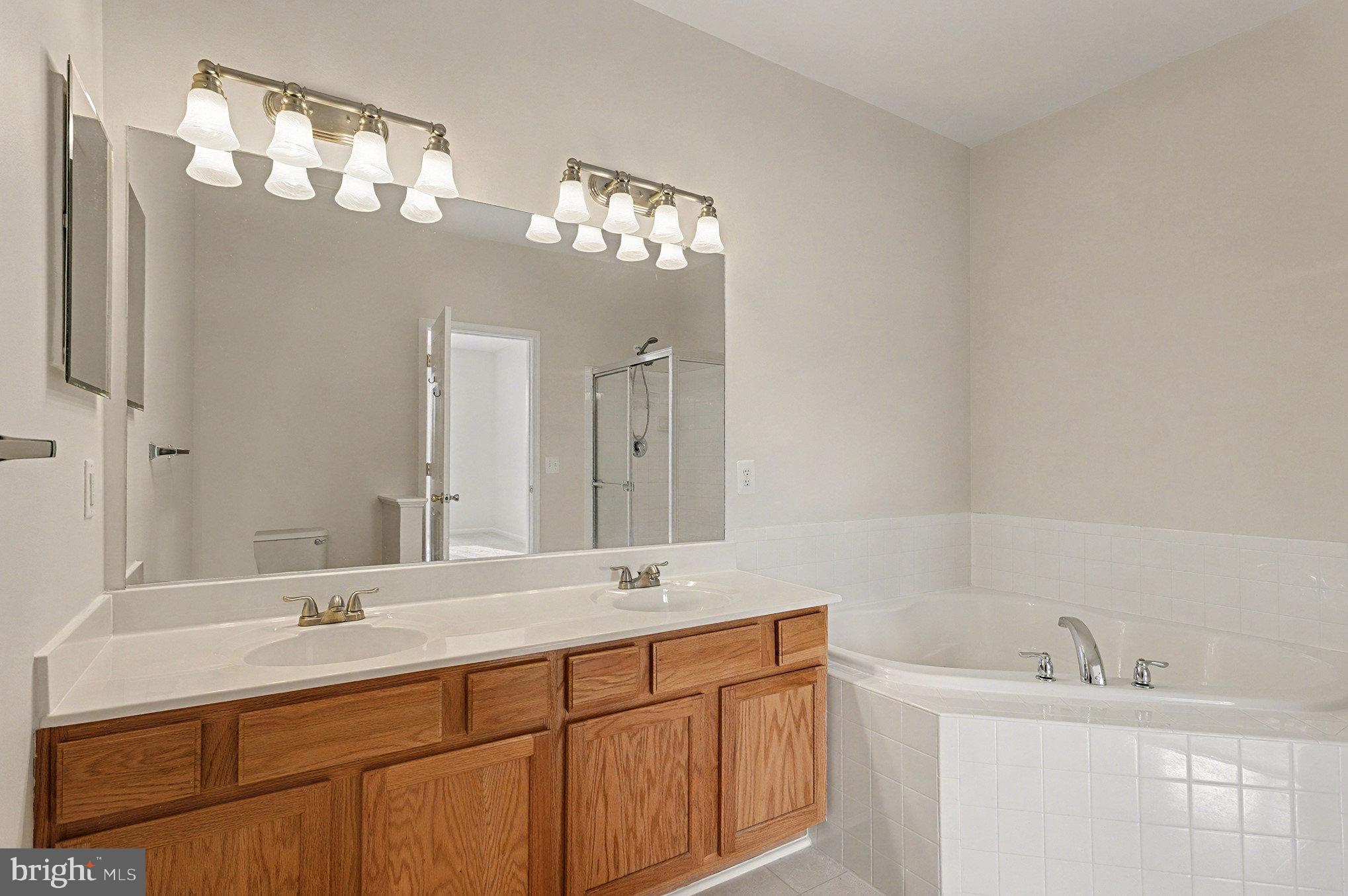 GREENWAY FARMS - Residential