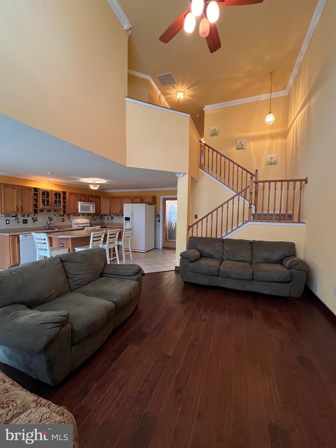 WALNUT GROVE - Residential