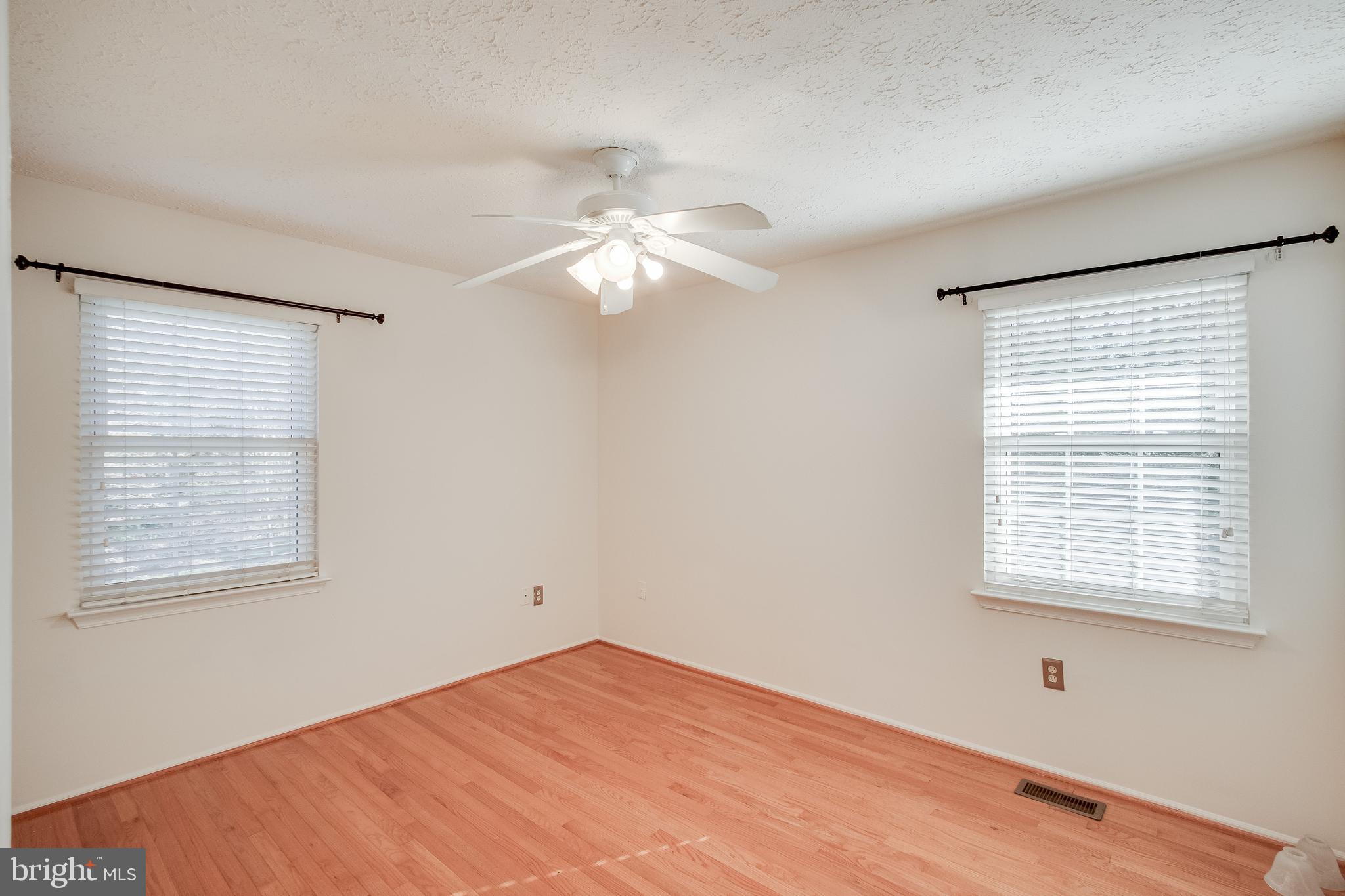 WHITE OAK VILLAGE SUB - Residential