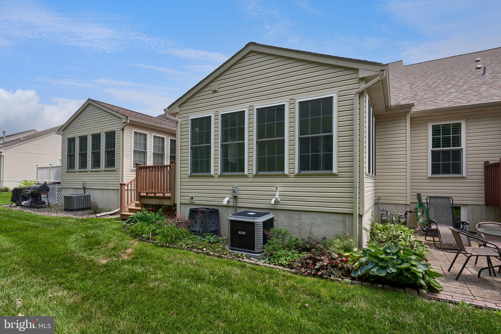 MALLARD POND - Residential