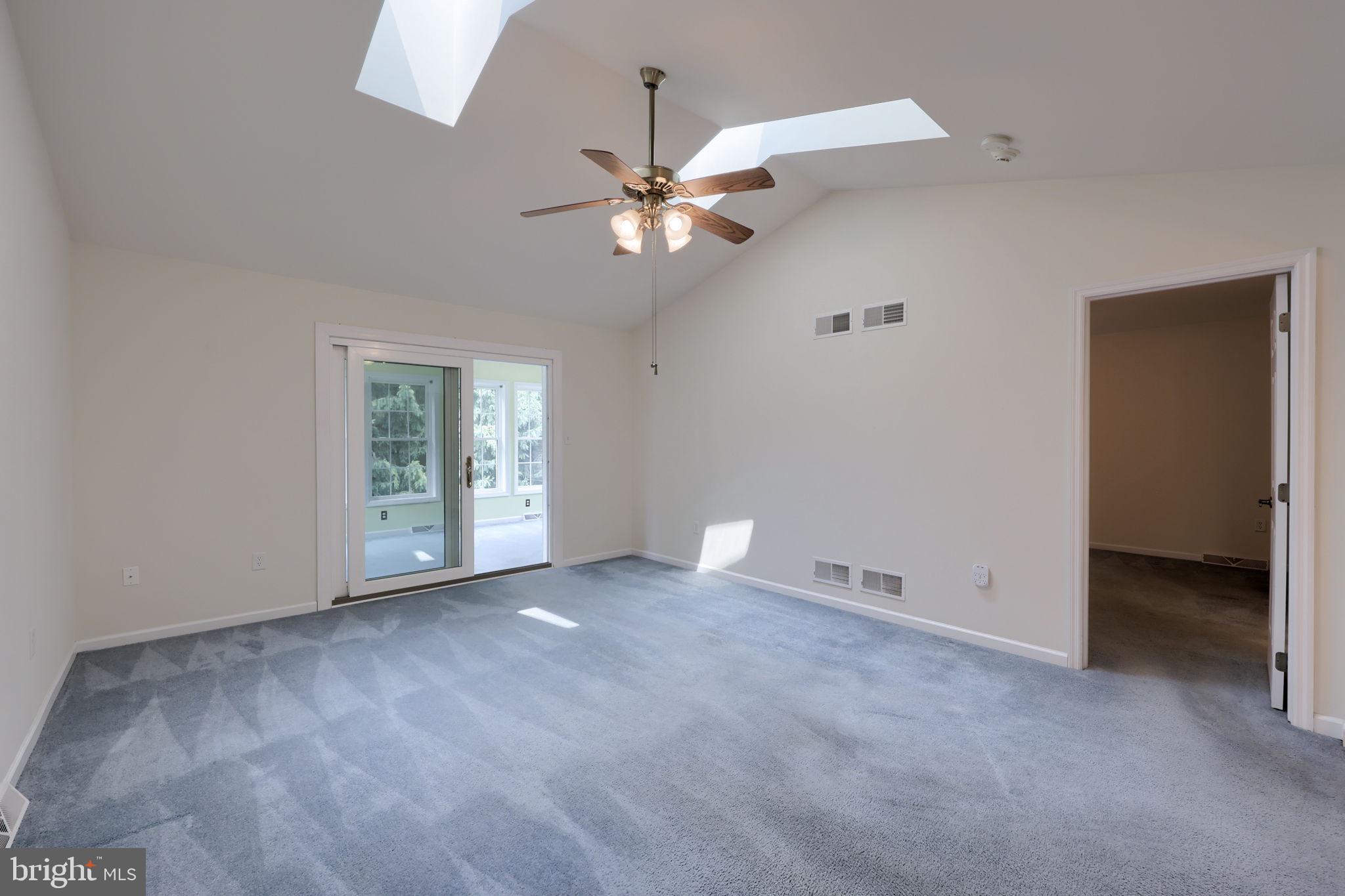 MALLARD POND - Residential