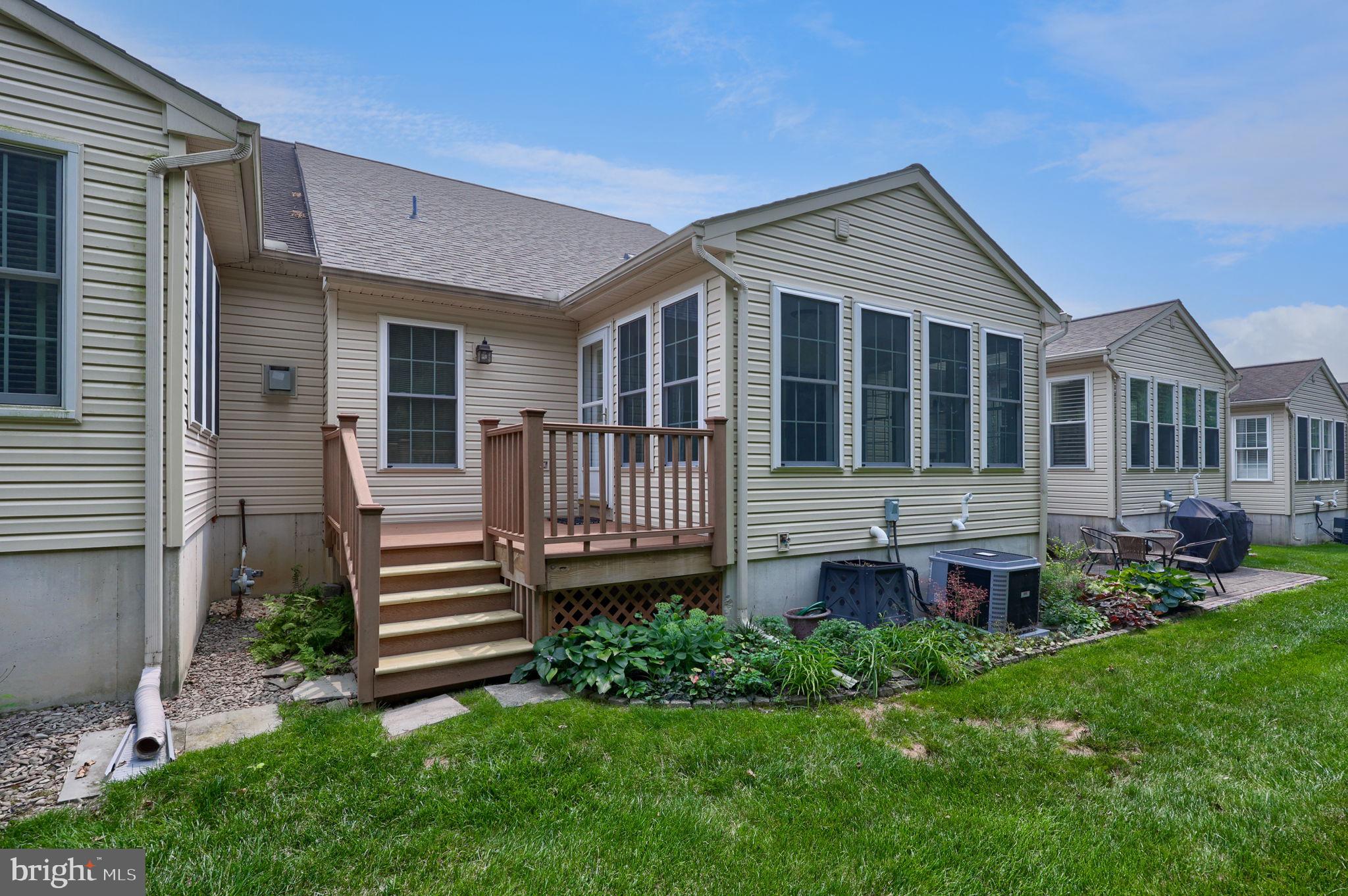 MALLARD POND - Residential