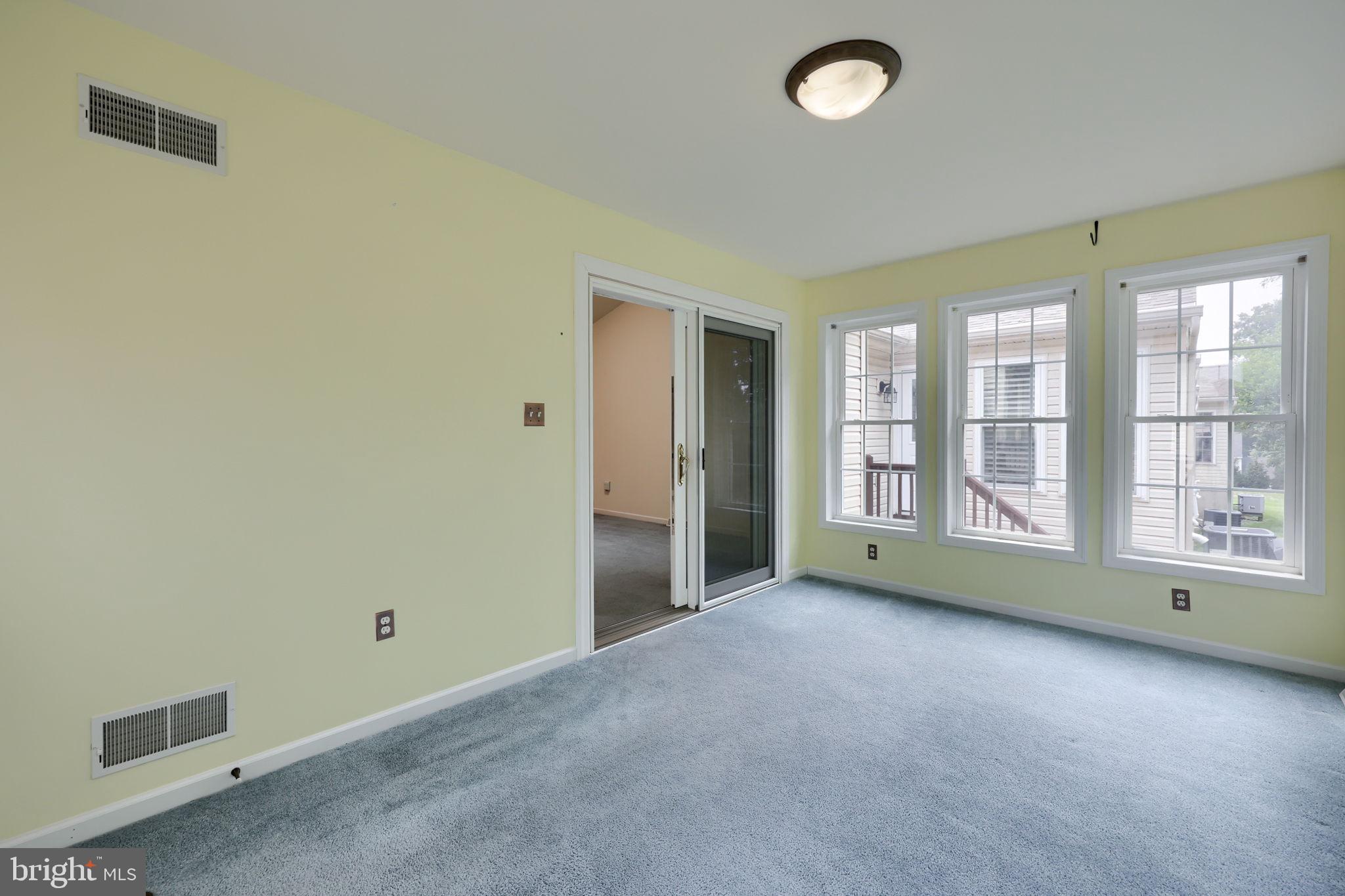 MALLARD POND - Residential