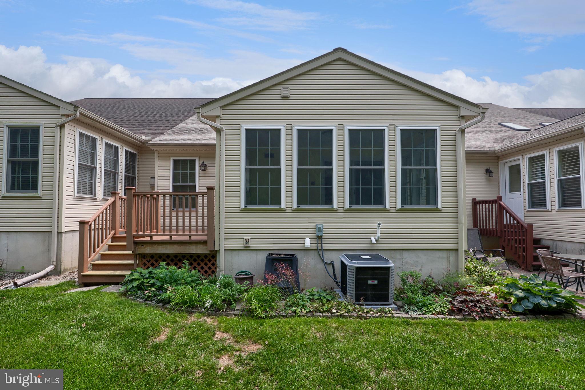 MALLARD POND - Residential