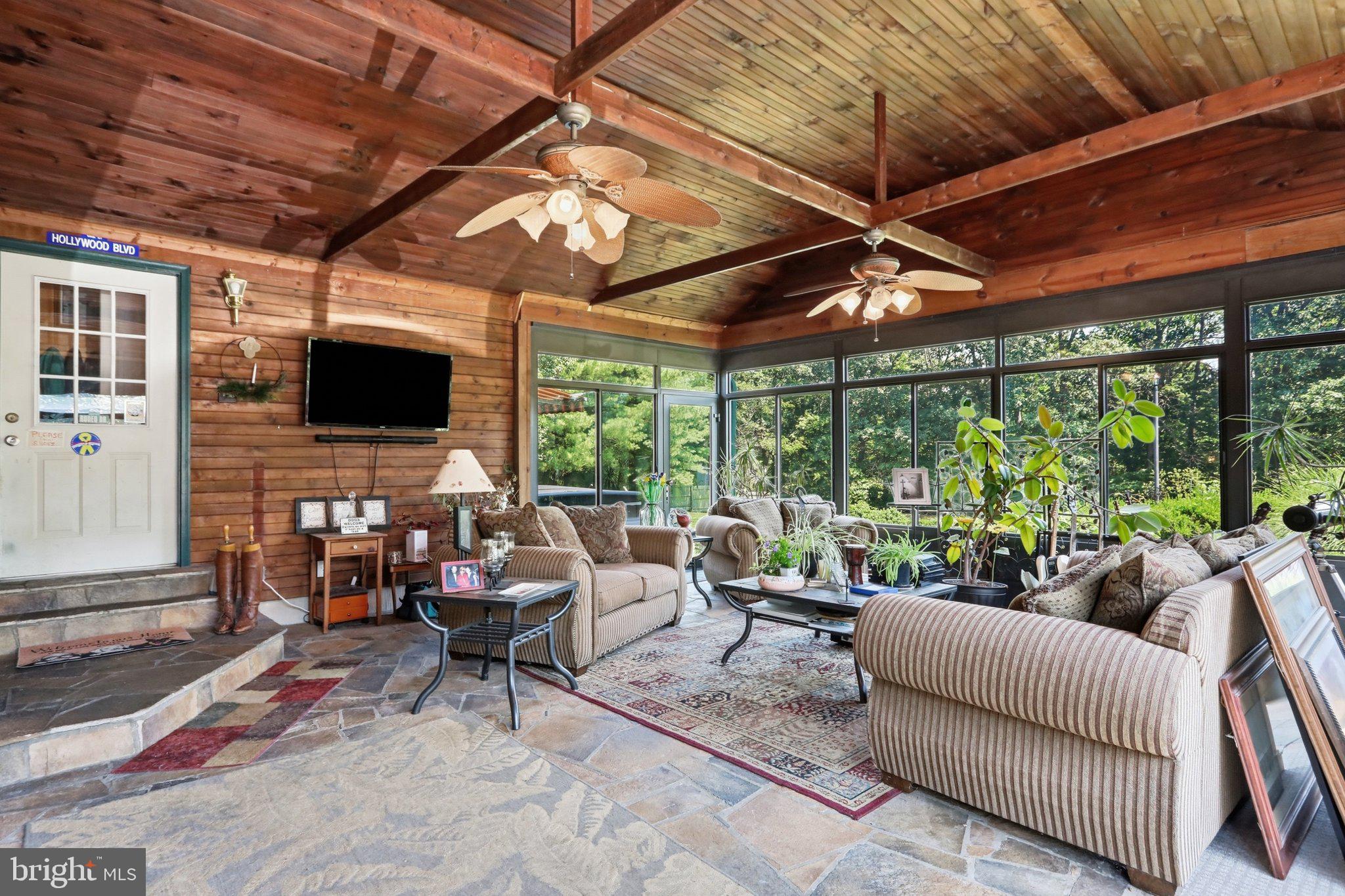 OPEQUON RIDGE III - Residential