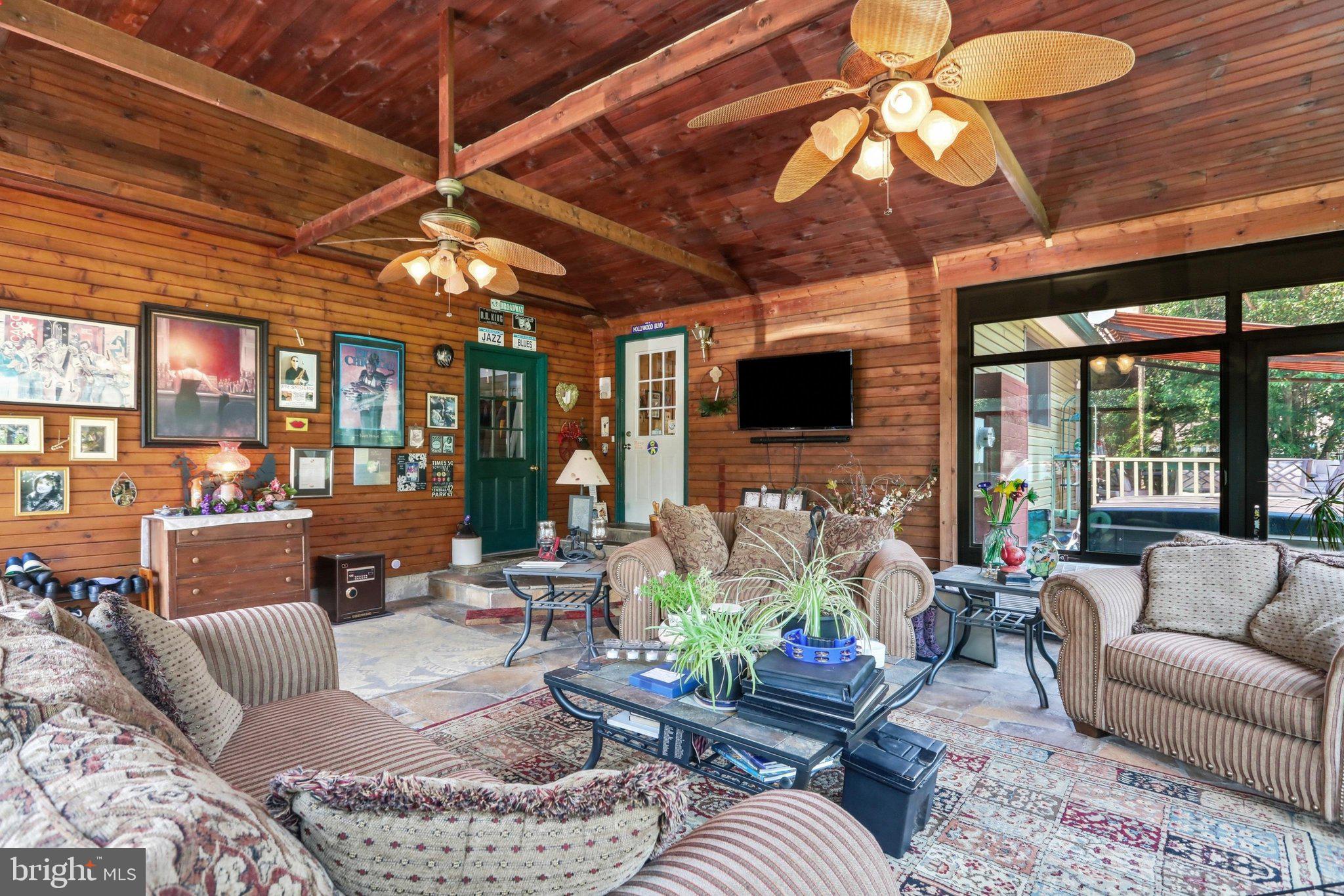 OPEQUON RIDGE III - Residential