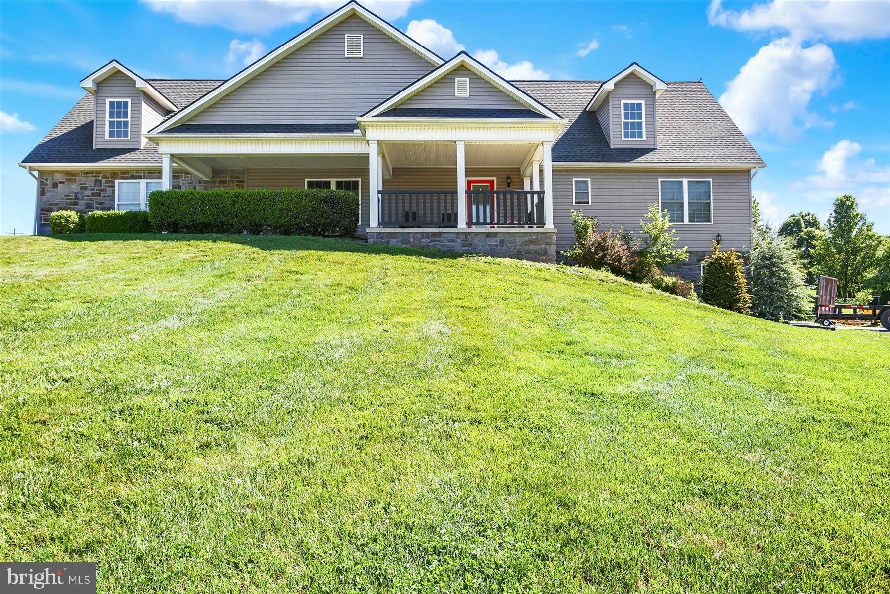 RABBIT HILL ESTATES - Residential