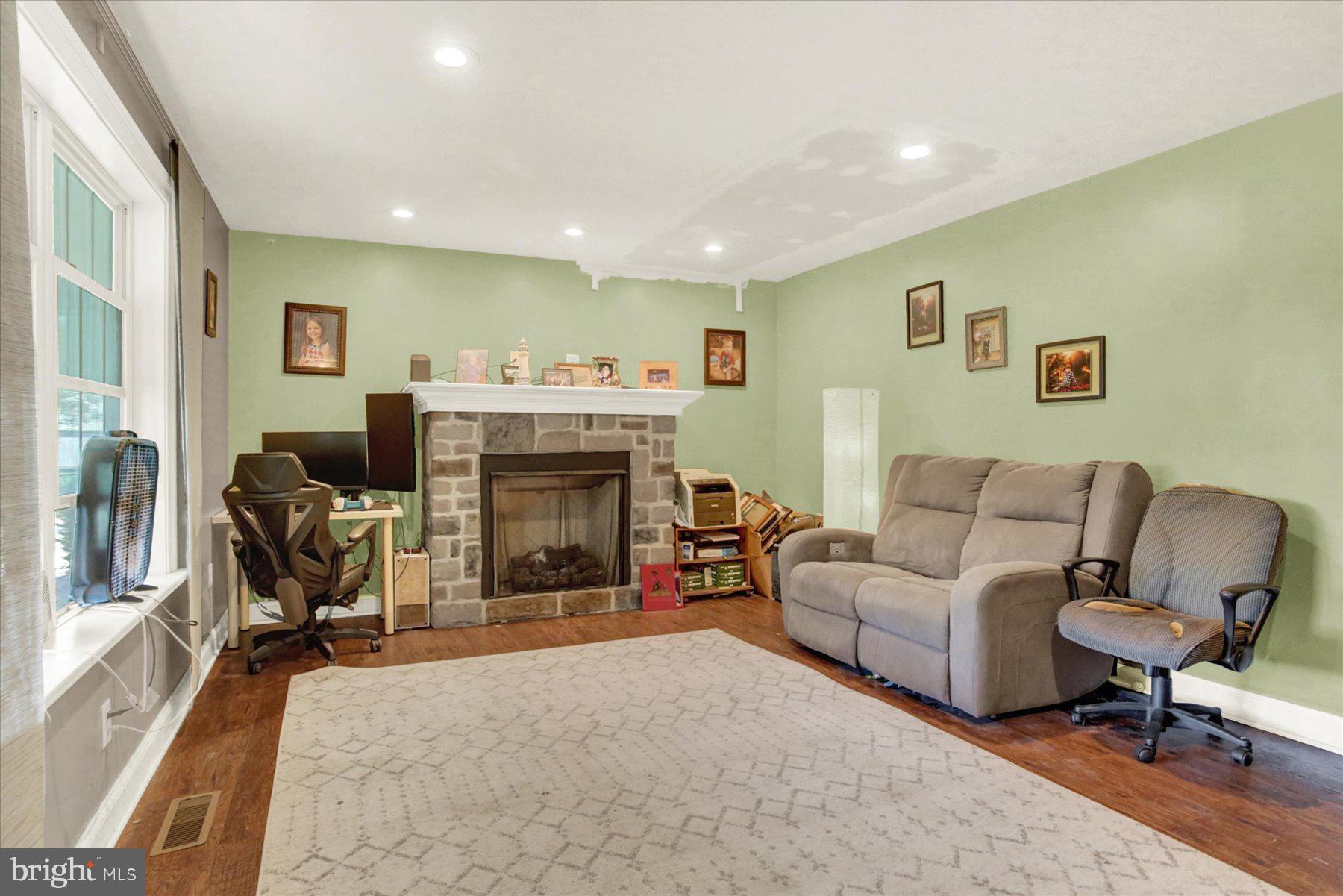 RABBIT HILL ESTATES - Residential