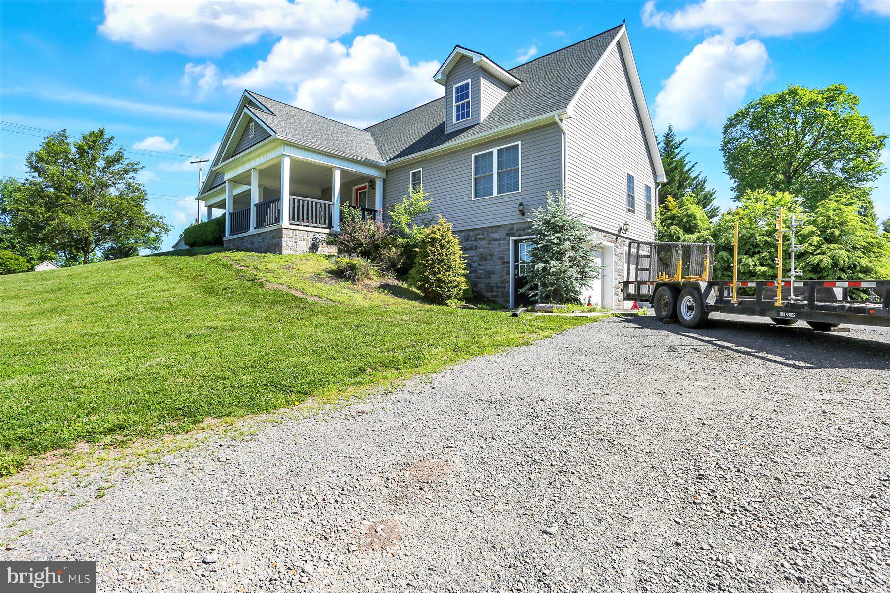 RABBIT HILL ESTATES - Residential