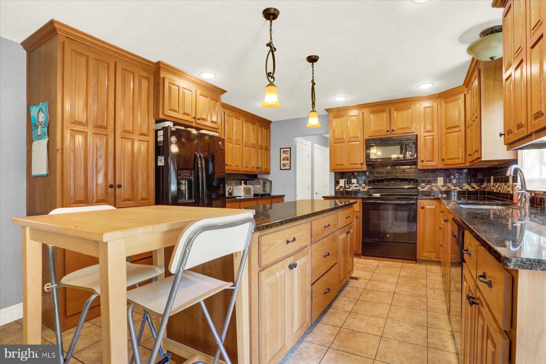 RABBIT HILL ESTATES - Residential