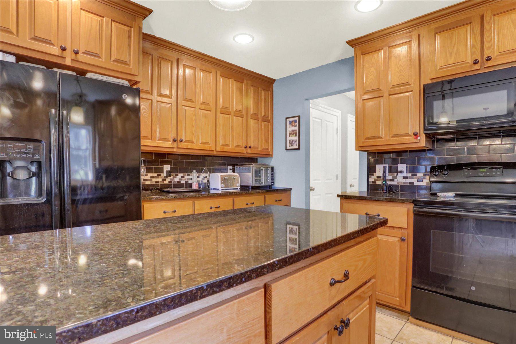 RABBIT HILL ESTATES - Residential