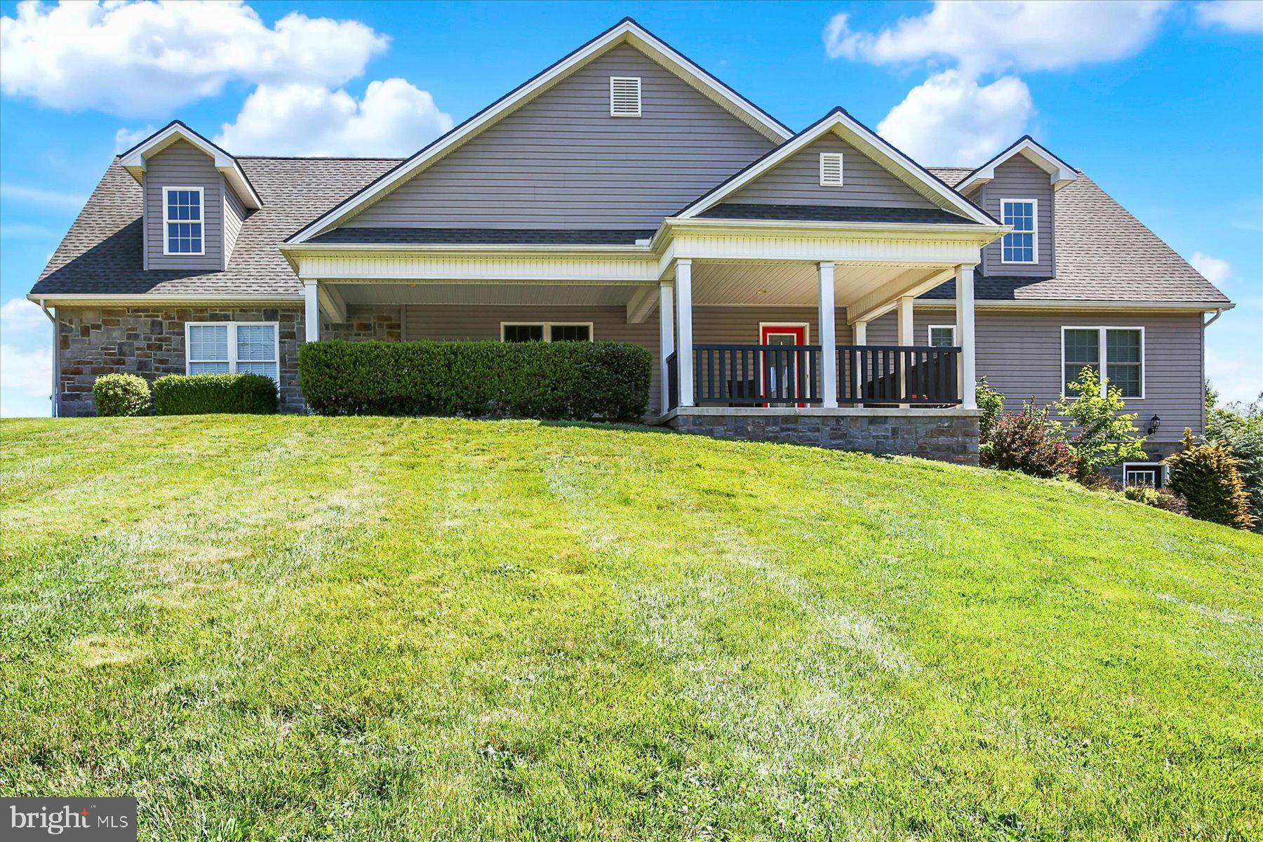 RABBIT HILL ESTATES - Residential