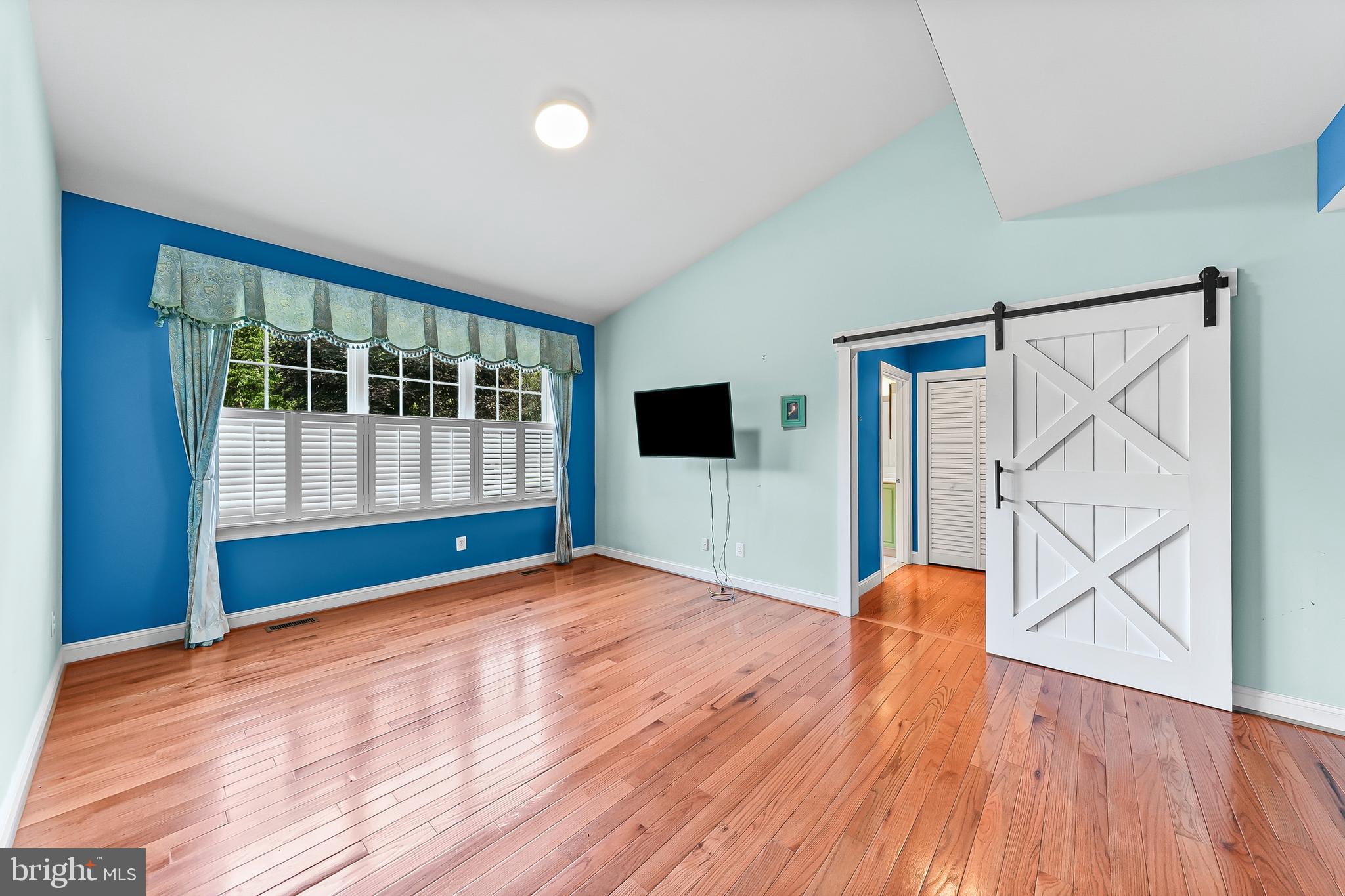 TRADITIONS AT INNI - Residential
