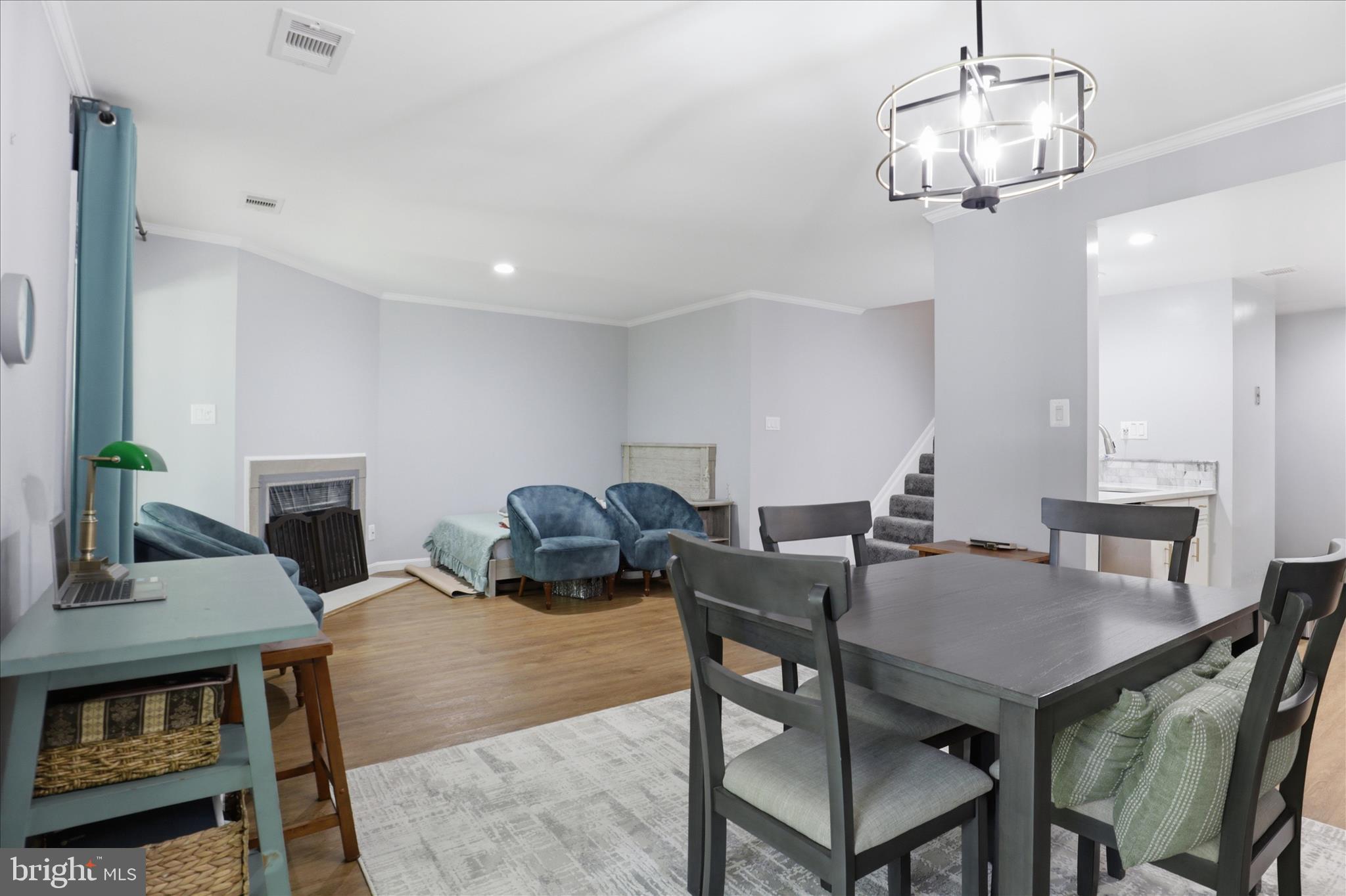 GRAYS POINTE - Residential