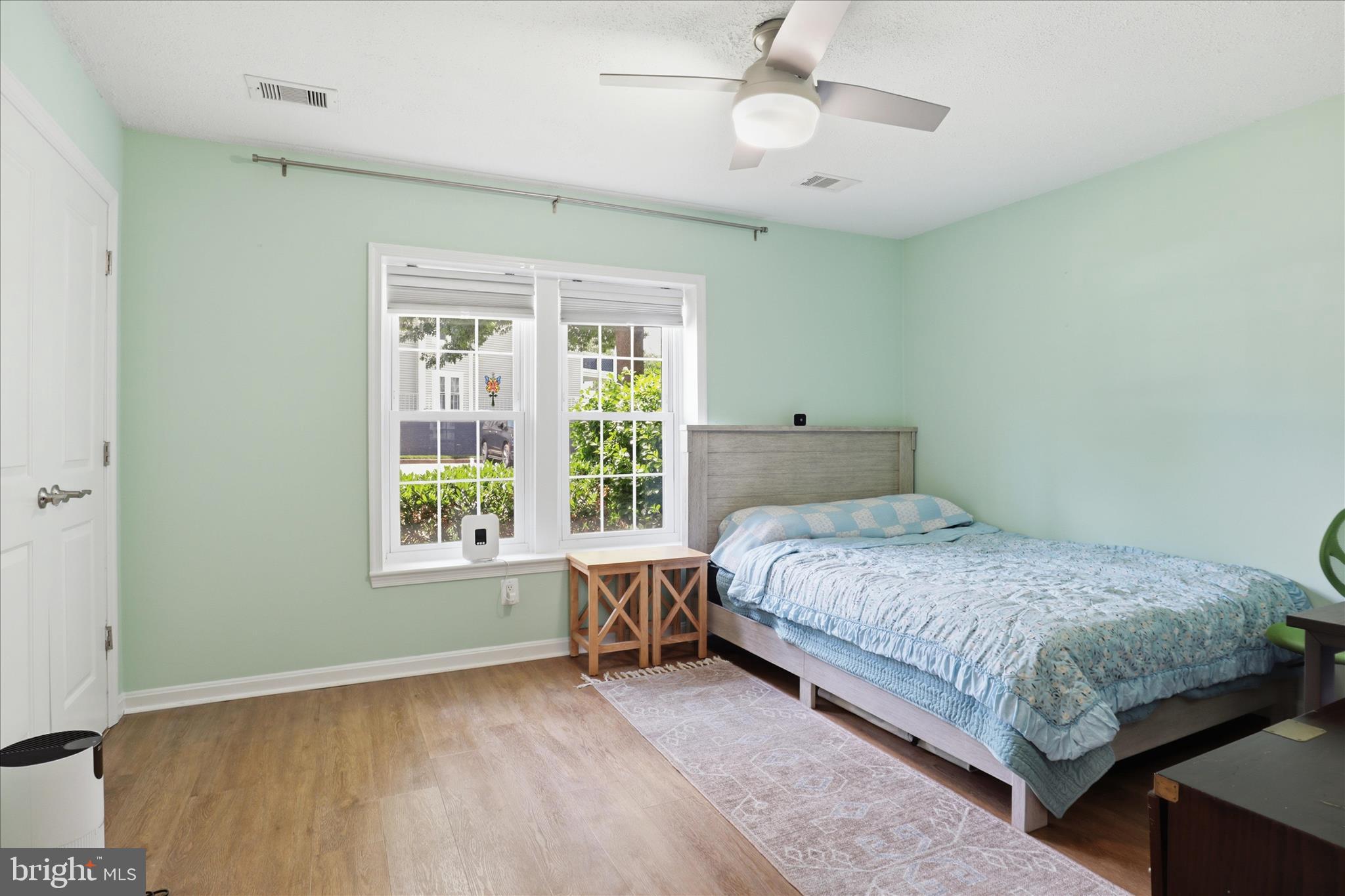 GRAYS POINTE - Residential