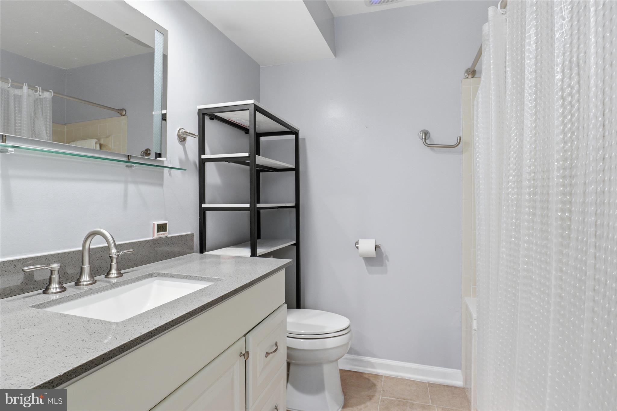 GRAYS POINTE - Residential