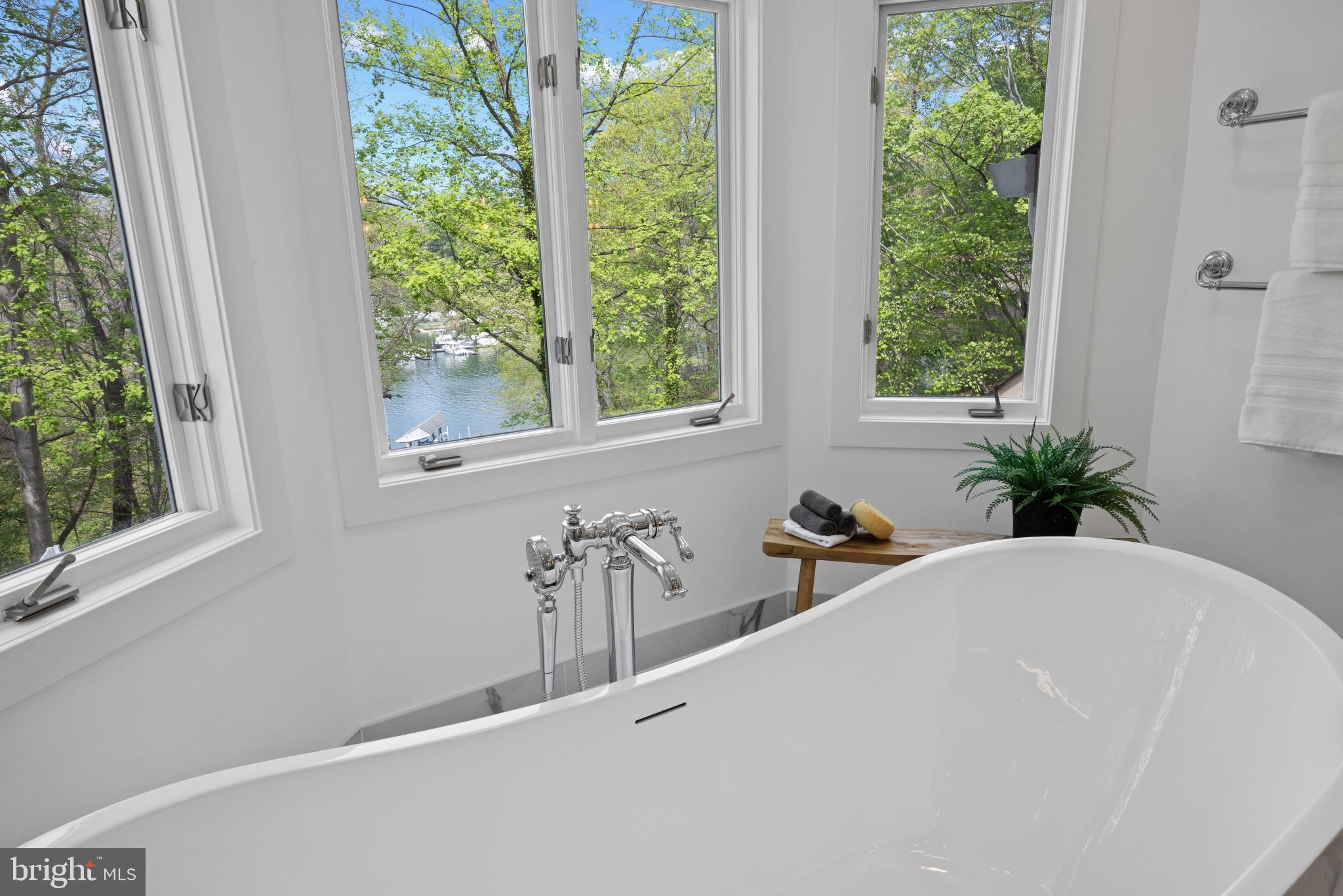 DOWNS ON THE SEVERN - Residential
