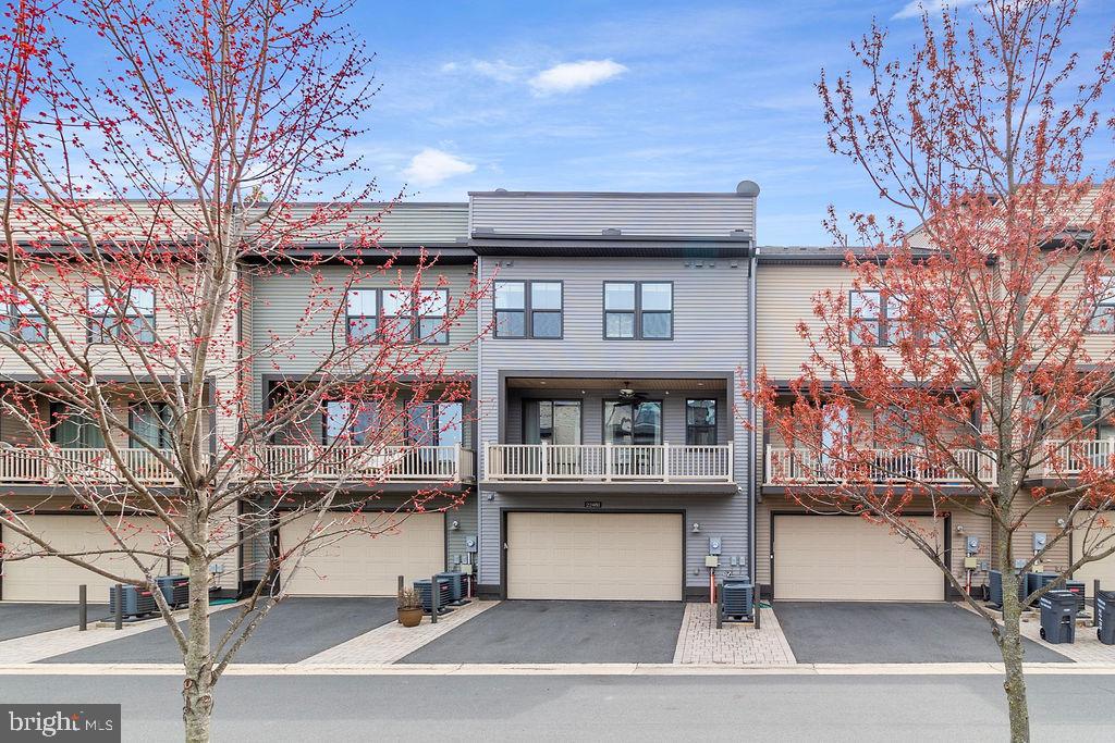 WESTMOORE - Residential Lease