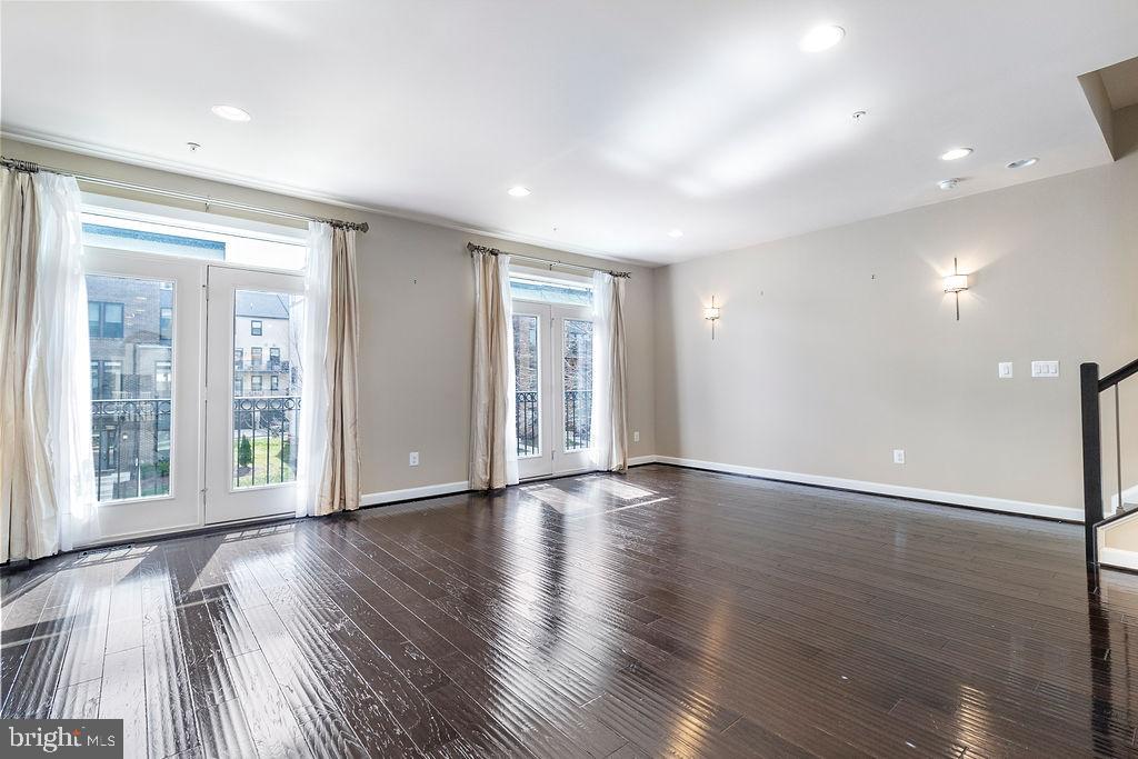 WESTMOORE - Residential Lease