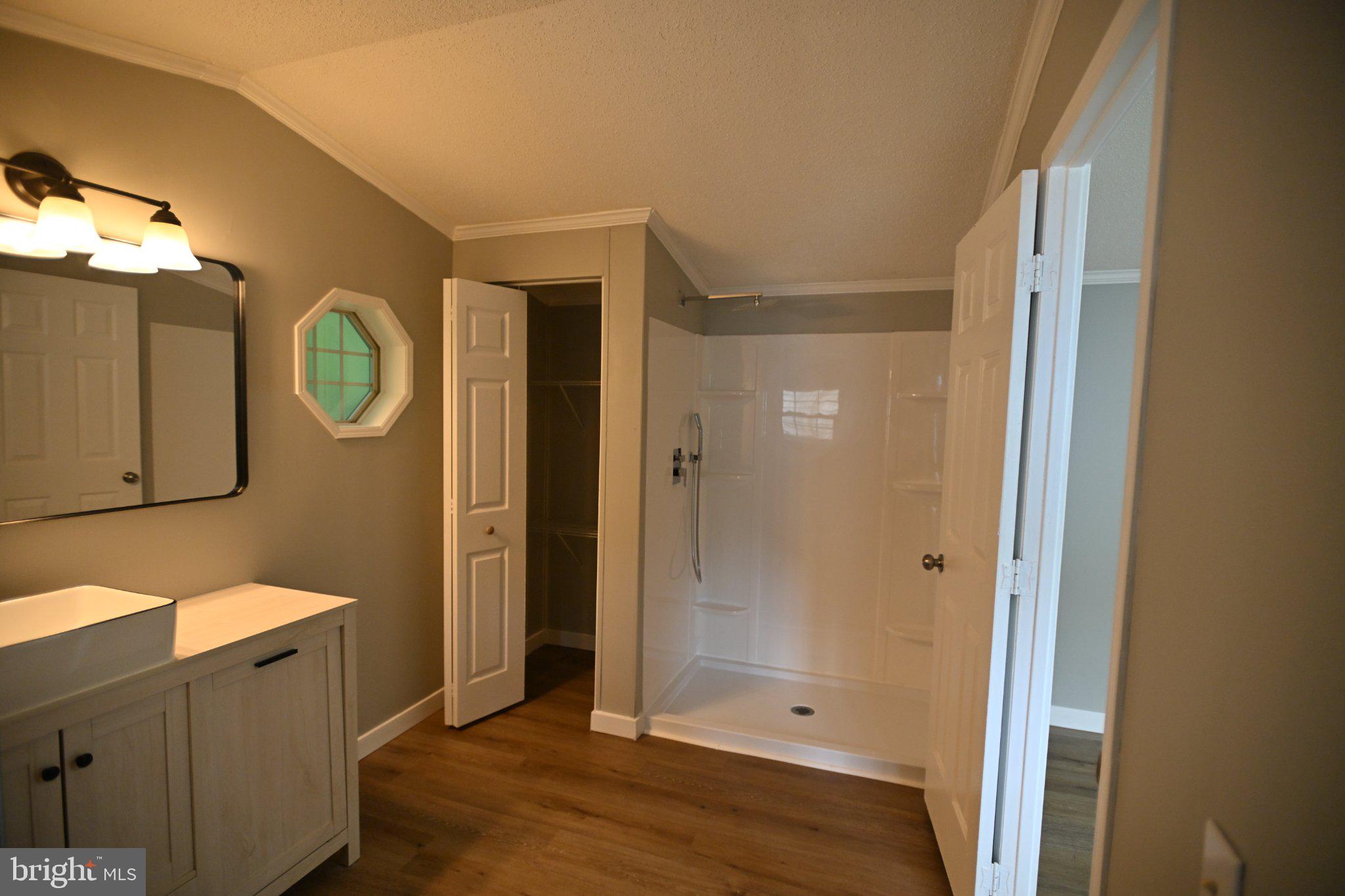 BOONES ESTATES - Residential