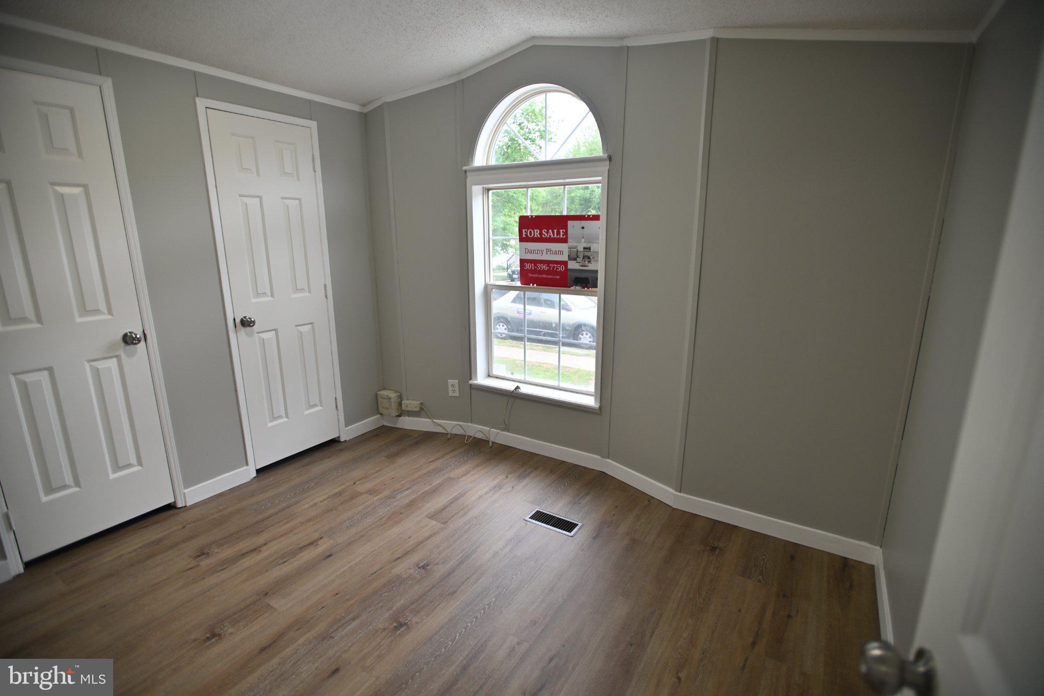 BOONES ESTATES - Residential