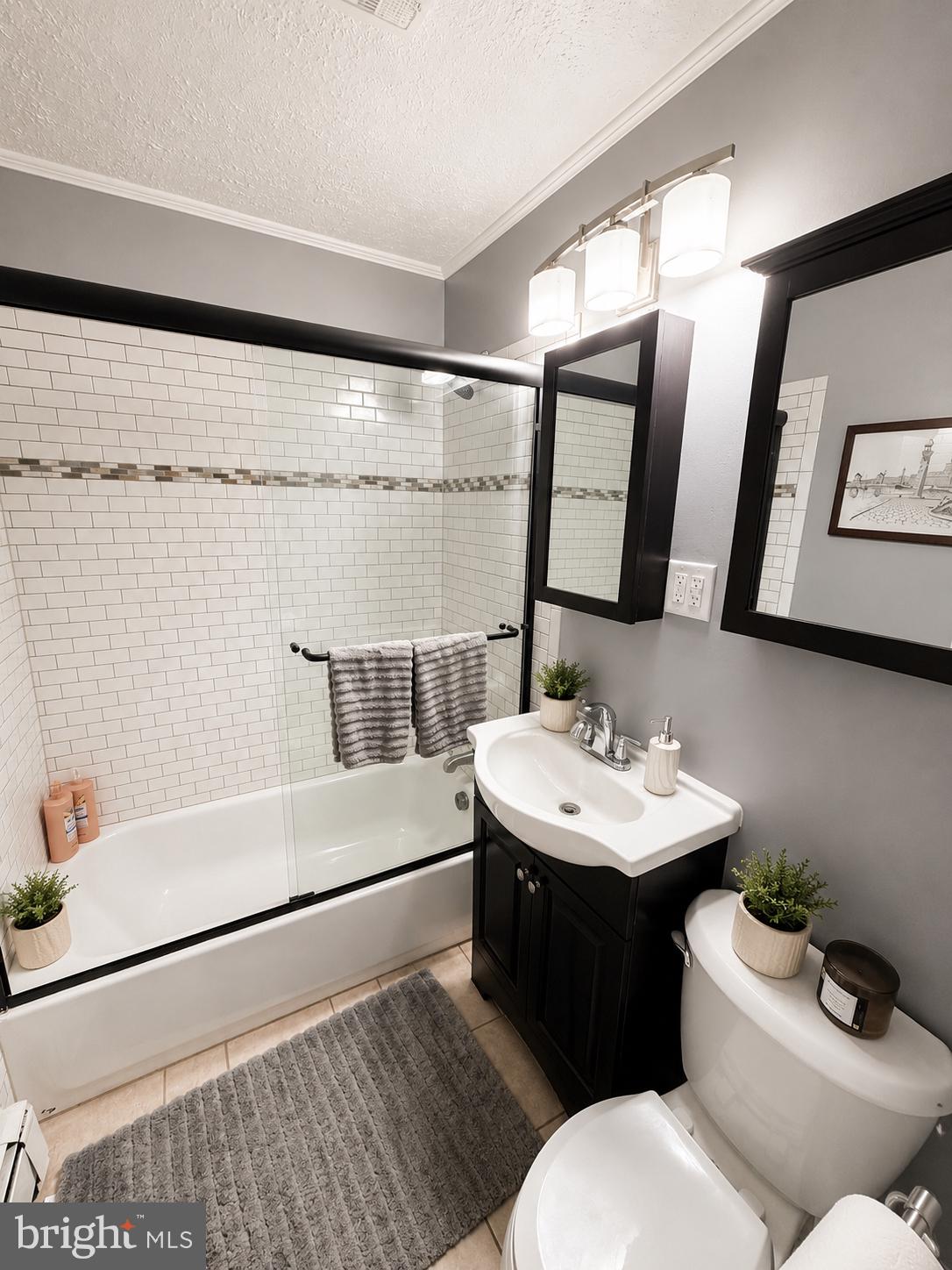 NESHAMINY VALLEY - Residential