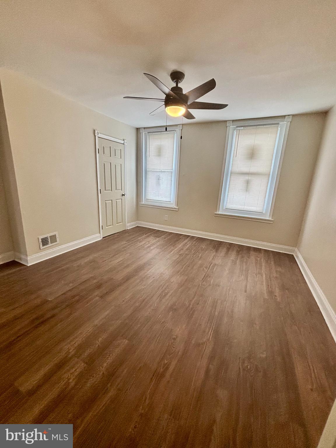KENSINGTON - Residential