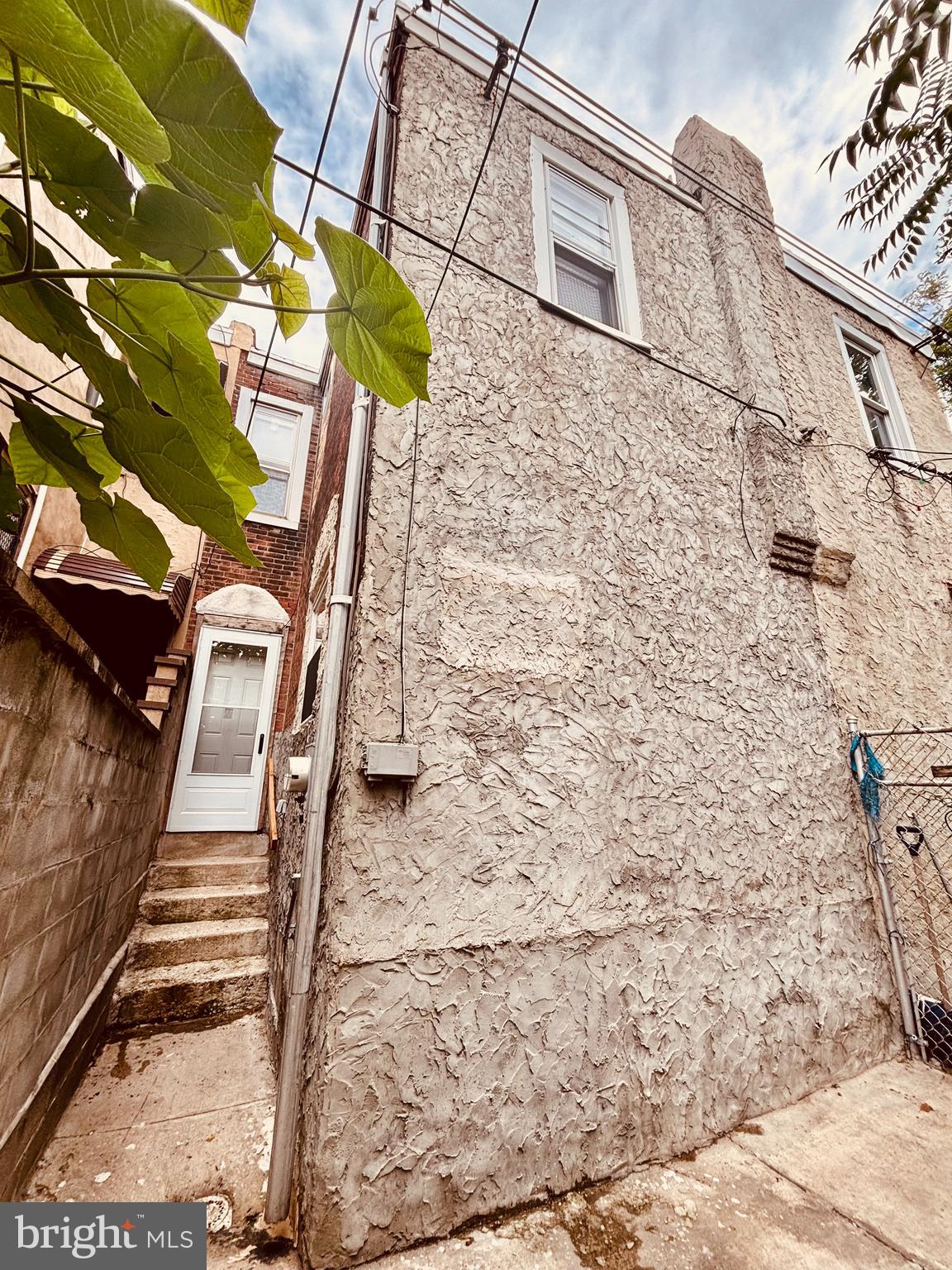 KENSINGTON - Residential
