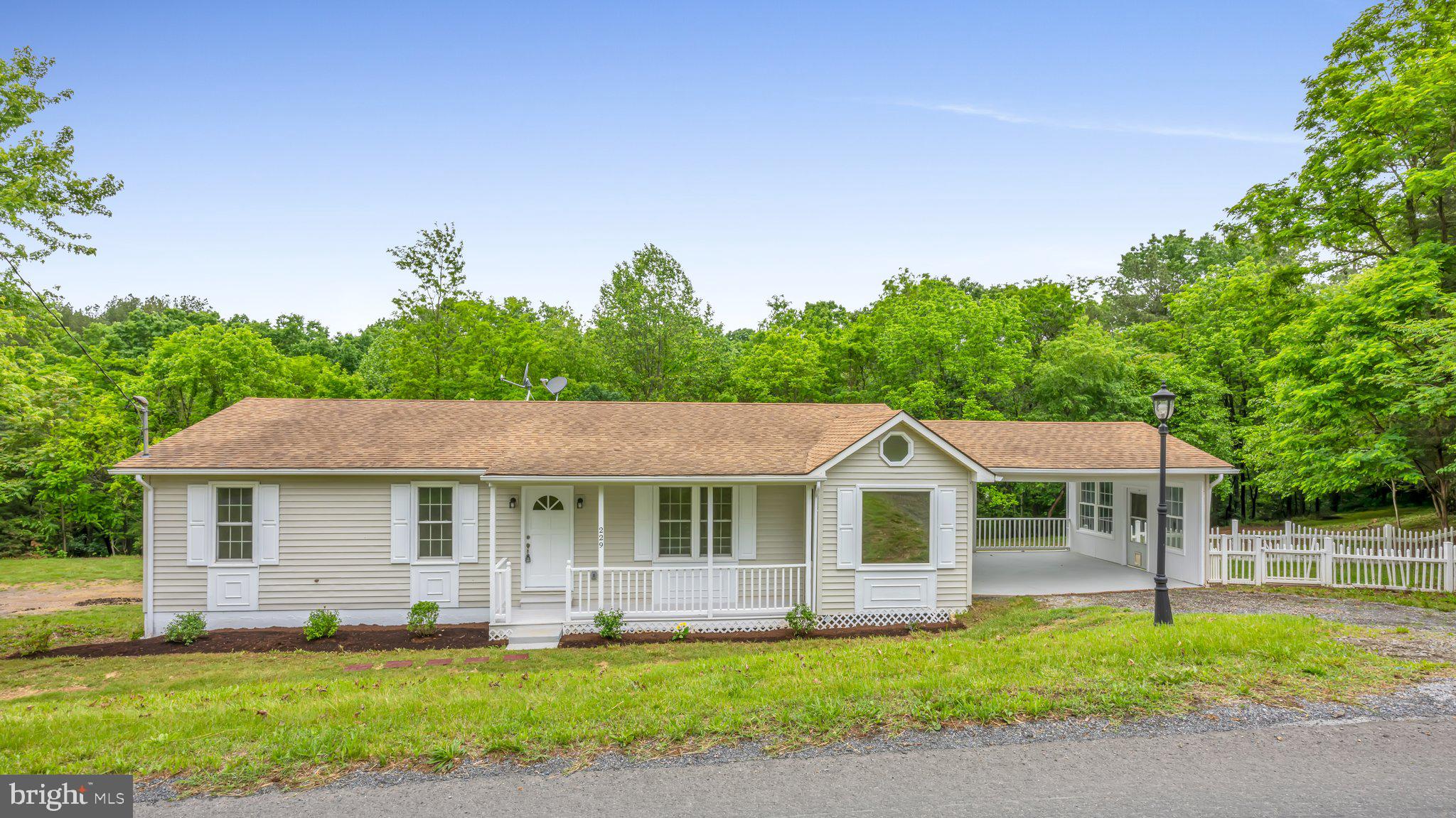 Beautiful 4 Bed 2 Bath Single Family Home on a Large 2 Acre Lot in The Town of Stanley. New Carpet, Fresh Paint, Re Finished Hardwood Floors, Upgraded Counter Tops, Primary Bath, Fully Finished Walkout Basement. Many Upgrades. Must See!