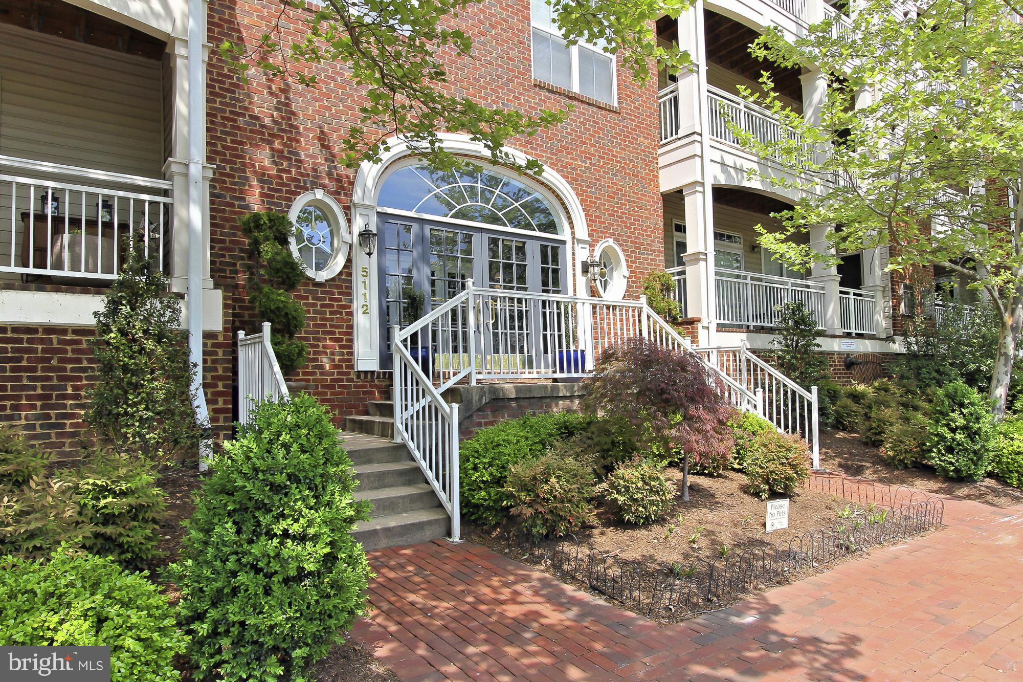 CAMERON STATION - Residential