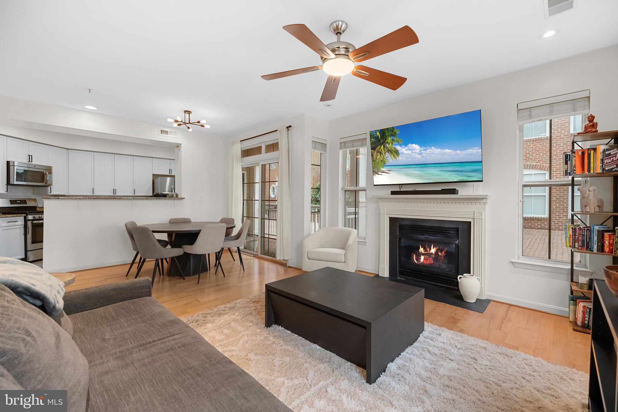 CAMERON STATION - Residential