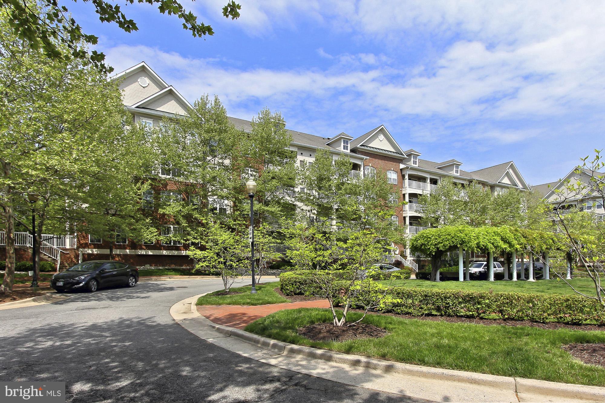 CAMERON STATION - Residential