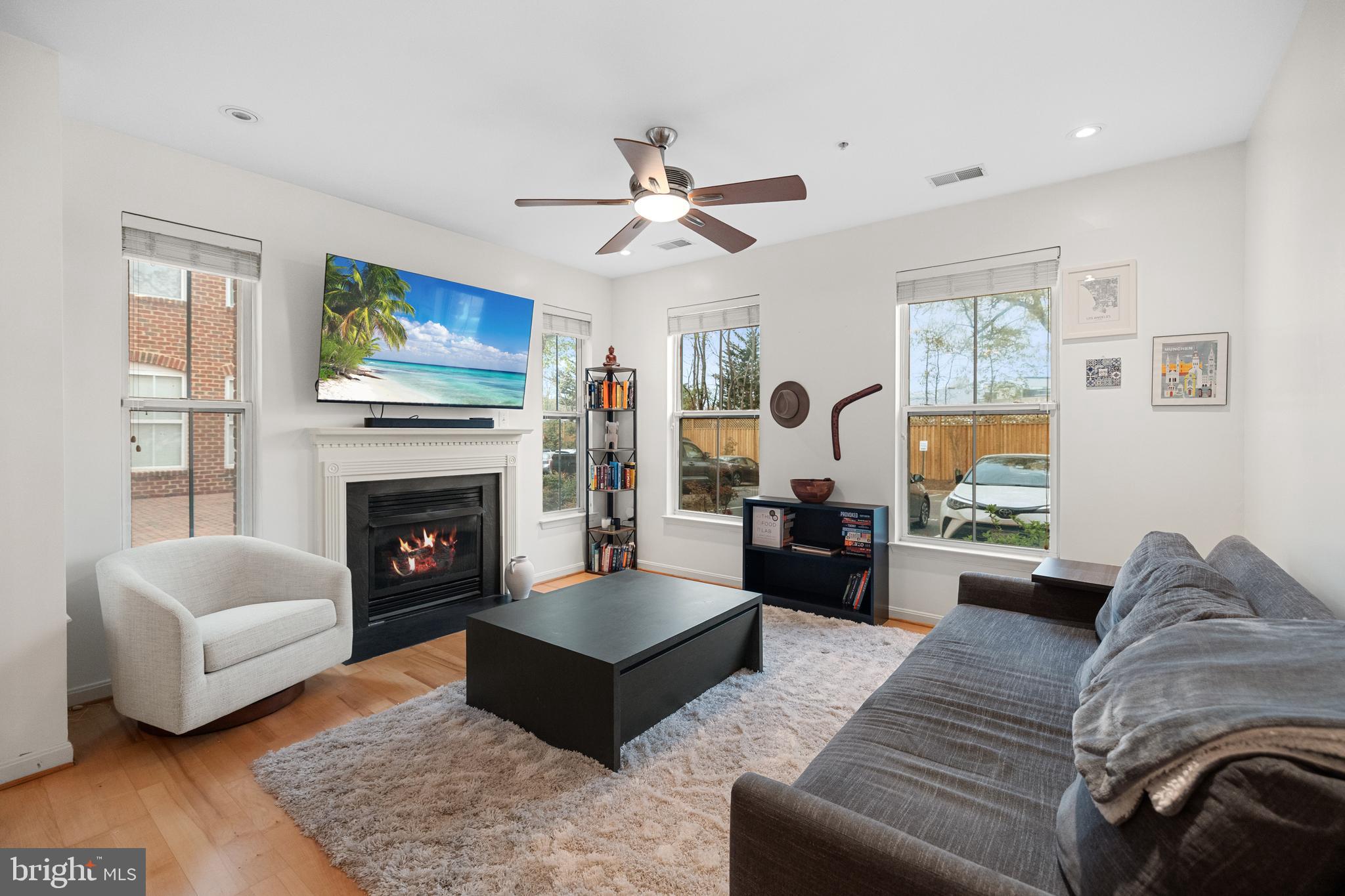 CAMERON STATION - Residential