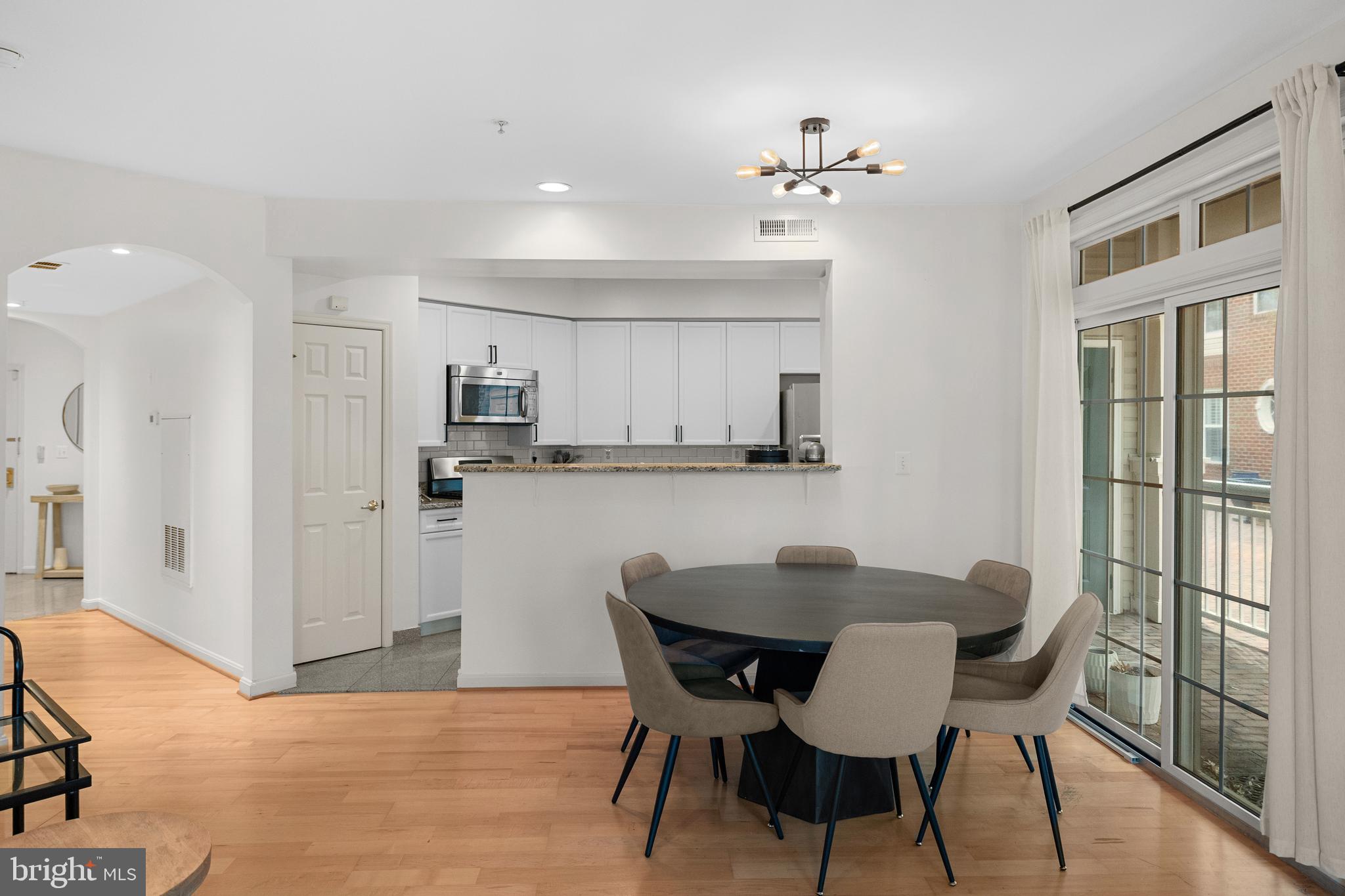 CAMERON STATION - Residential