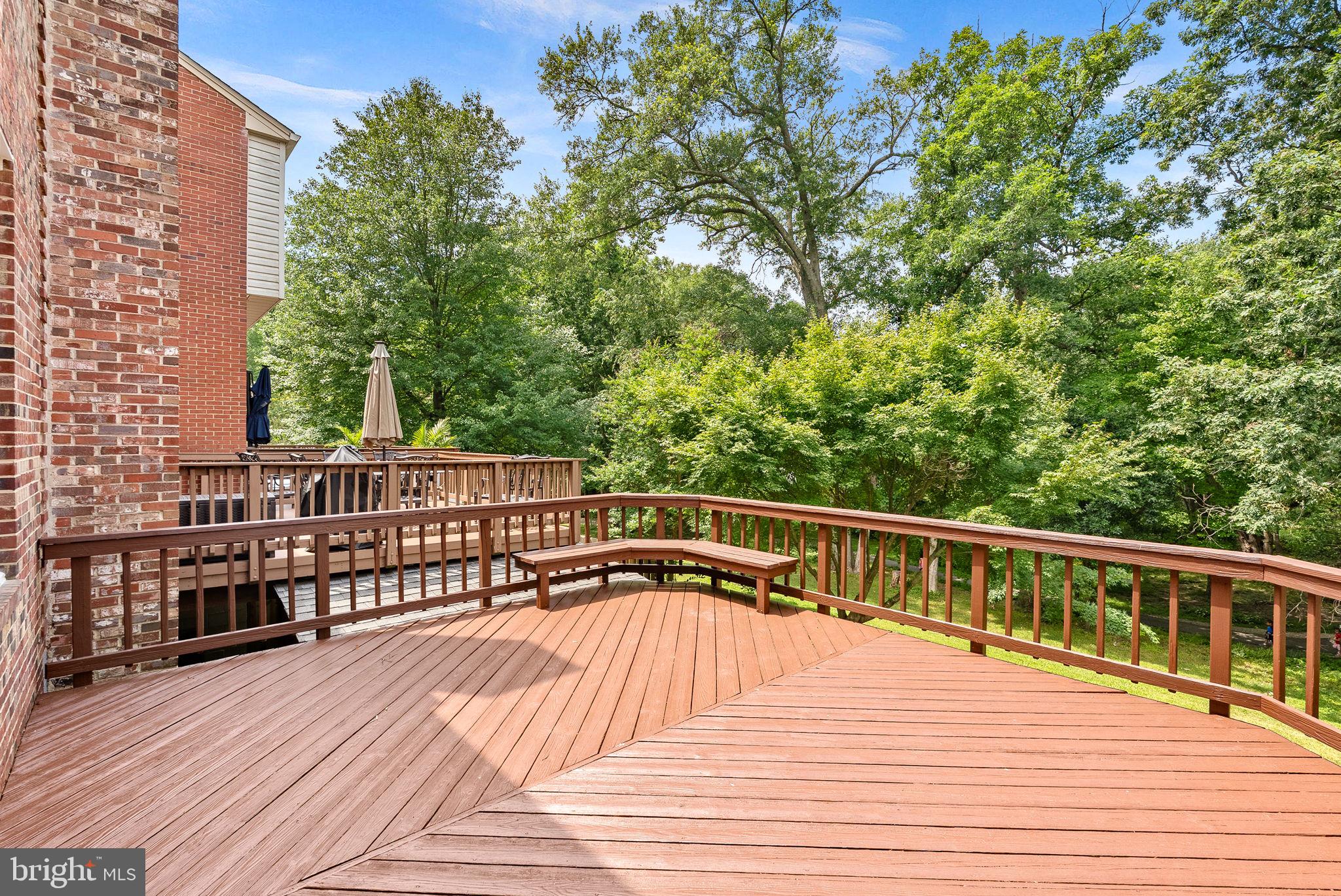 LAKE BRADDOCK - Residential