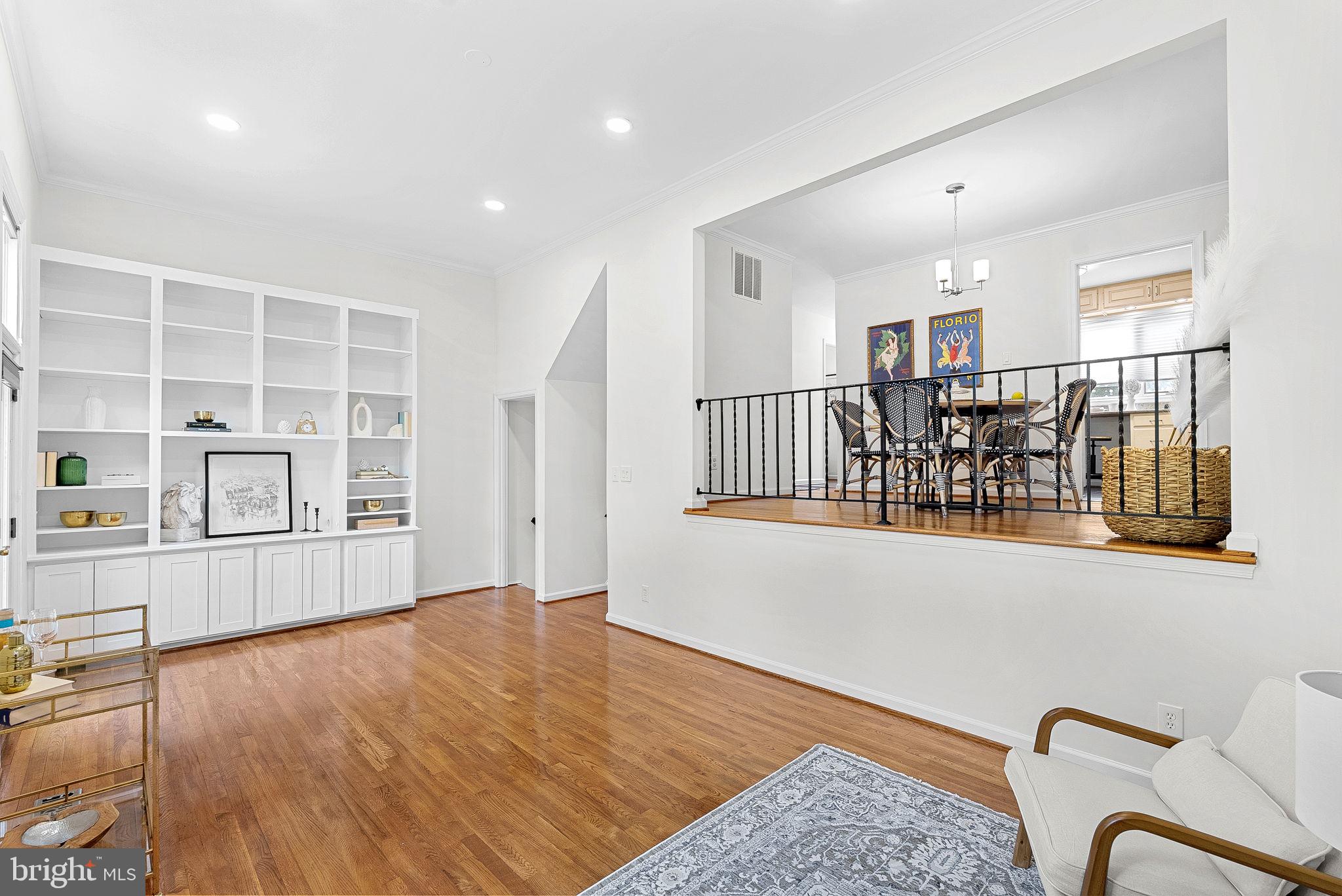 LAKE BRADDOCK - Residential