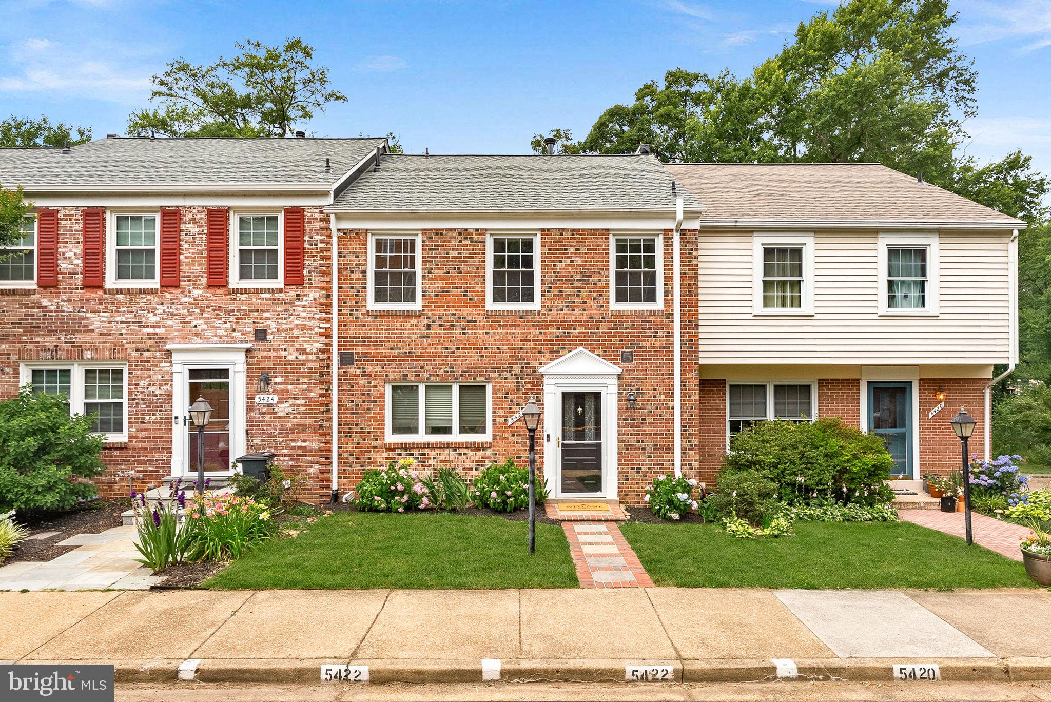 Welcome to 5422 Bromyard Court, a beautifully updated and move-in ready townhome in the highly sought-after Lake Braddock community. Freshly painted in 2026 and filled with natural light, this spacious home offers over 1,900 square feet of finished living space with 3 bedrooms, 2 full baths, and 2 half baths.
The bright and inviting kitchen features granite countertops, stainless steel appliances, and plenty of cabinet space, making it perfect for both everyday living and entertaining. The open floor plan flows seamlessly into the dramatic two-story family room, where soaring ceilings, hardwood floors, and custom built-in bookshelves create a warm and welcoming gathering space.
Upstairs, you'll find comfortable bedrooms and updated baths, including a beautifully renovated guest bathroom completed in 2024 with a new tub, tile surround, and vanity. Recent improvements provide peace of mind and include a new roof (2025), dishwasher (2025), microwave (2024), refrigerator (2024), water heater (2020), and washer and dryer (2020).
The walk-out lower level offers additional living space, a convenient half bath, and access to the backyard. One of this home's most special features is its exceptional setting. Backing to the community trail, playground, and scenic Lake Braddock, you'll enjoy peaceful water views and direct access to outdoor recreation right from your backyard.
Residents of Lake Braddock enjoy an unmatched lifestyle with a picturesque 1.5-mile lakeside trail, community pool, tennis courts, multiple playgrounds, expansive green spaces, and year-round community events. The home is also within walking distance of Lake Braddock Secondary School, making it an ideal location for convenience and community connection.
Combining beautiful updates, an open and airy floor plan, stunning lake views, and incredible community amenities, this is a rare opportunity to enjoy the very best of Lake Braddock living.