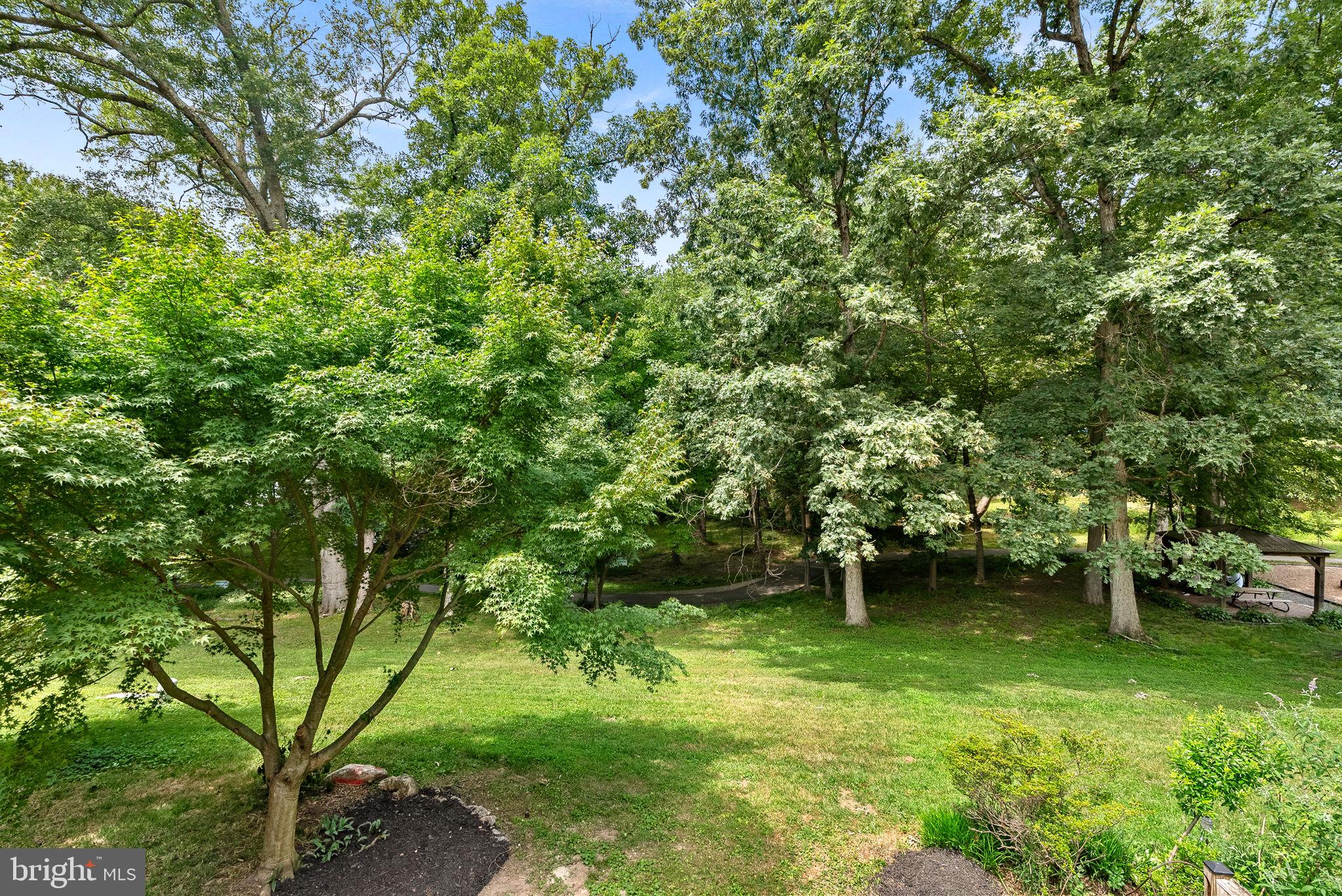 LAKE BRADDOCK - Residential