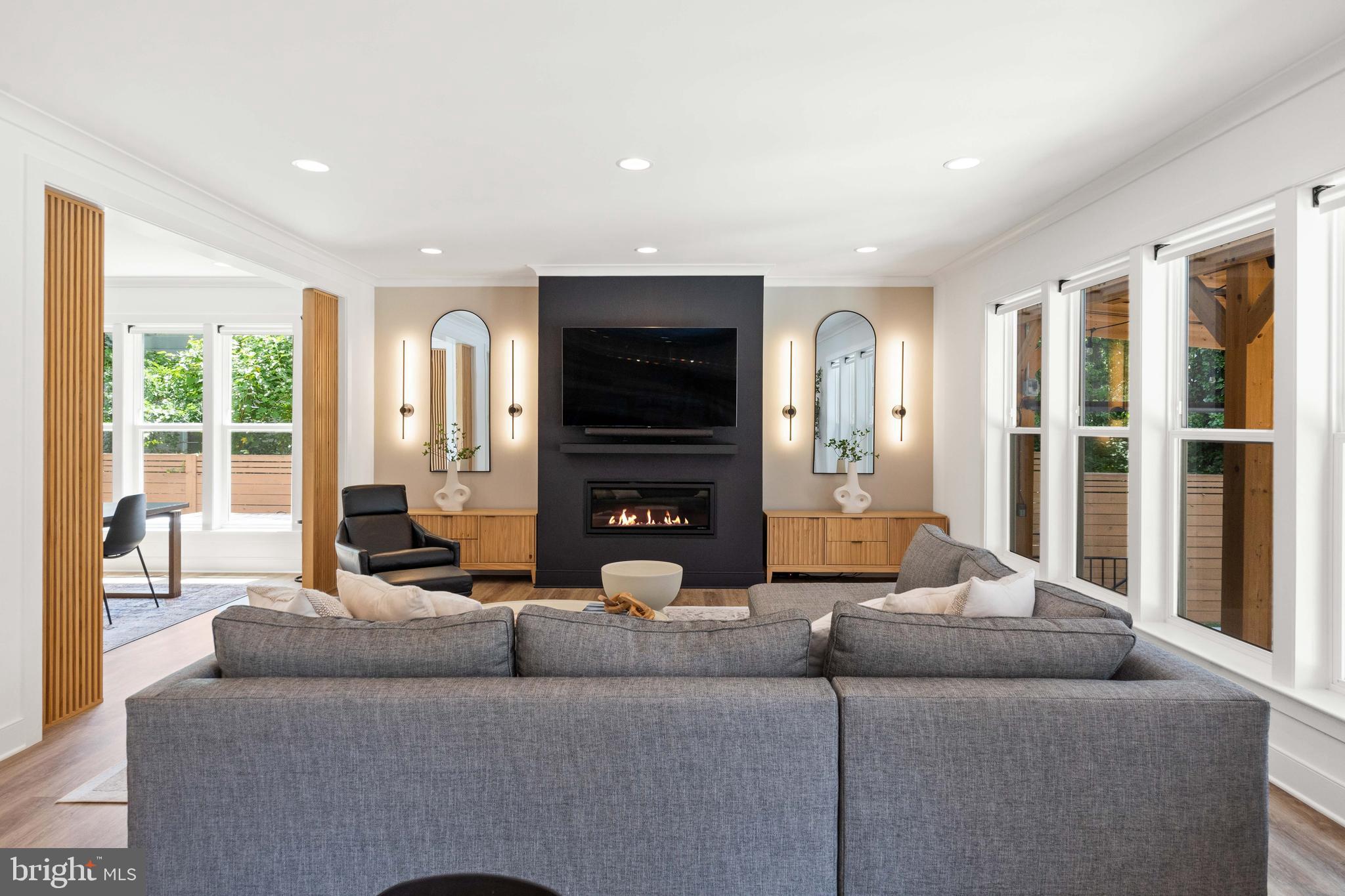PIMMIT HILLS - Residential