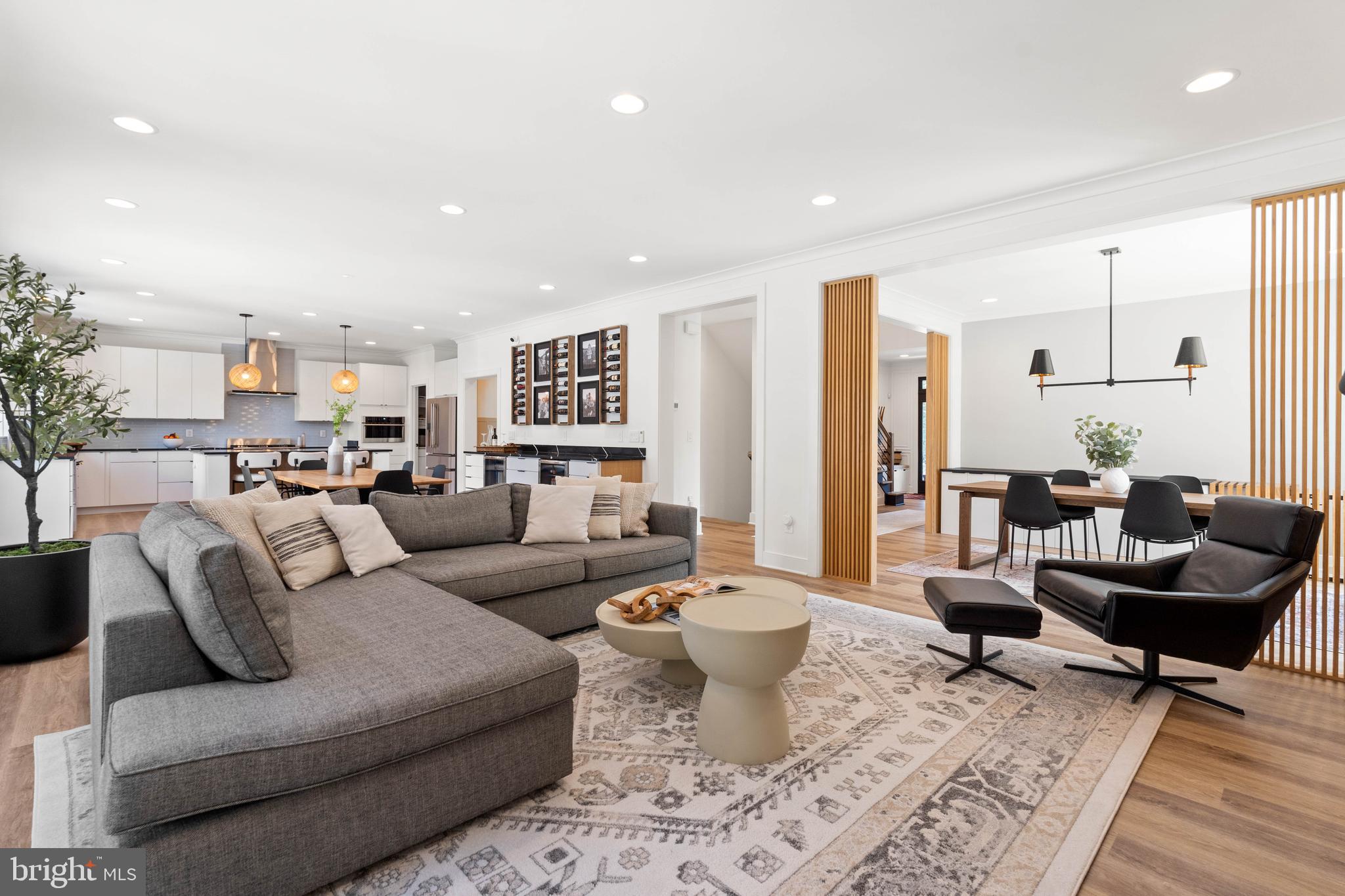 PIMMIT HILLS - Residential