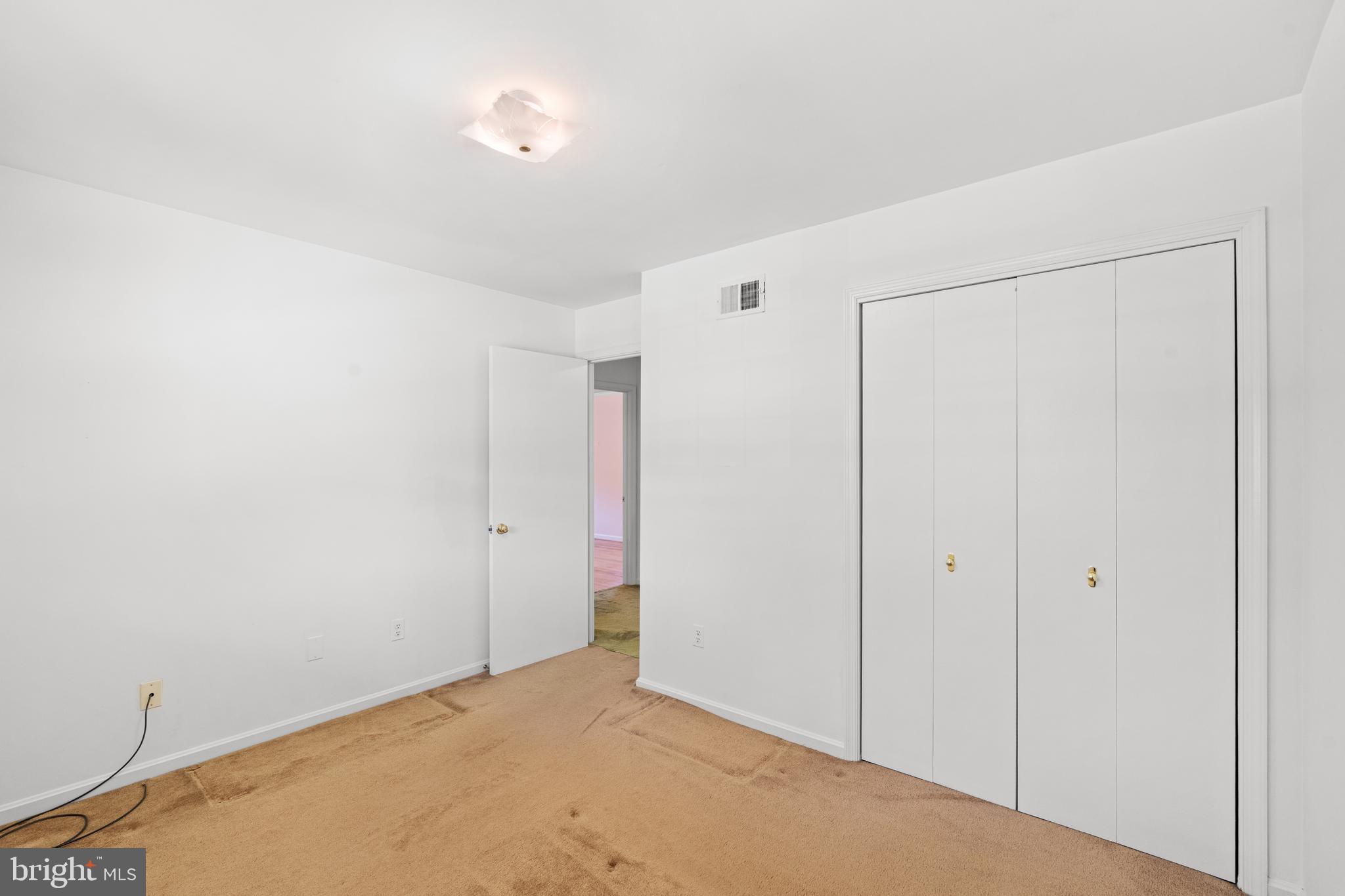 ORANGE HUNT ESTATES - Residential