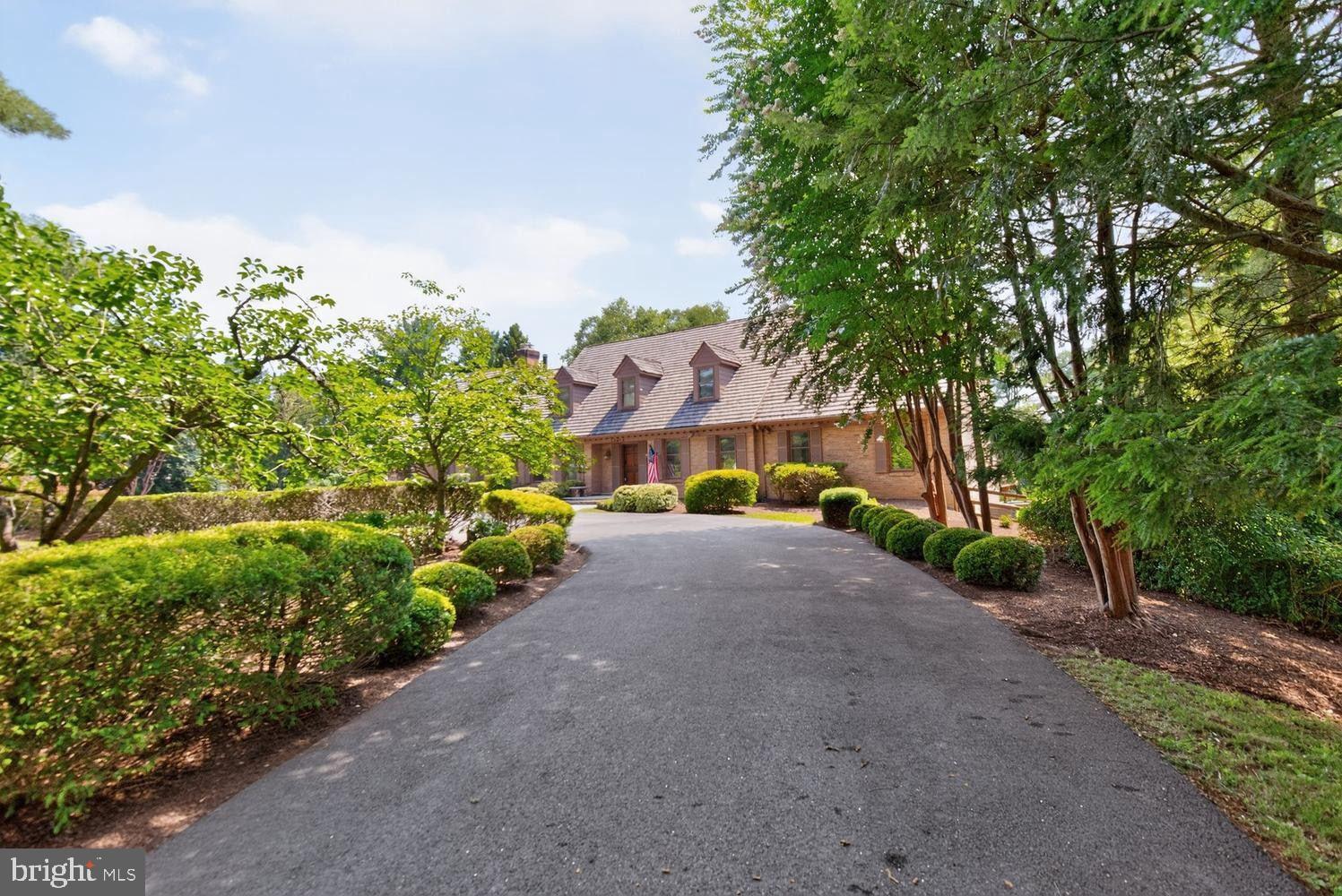 RIVER OAKS FARM - Residential