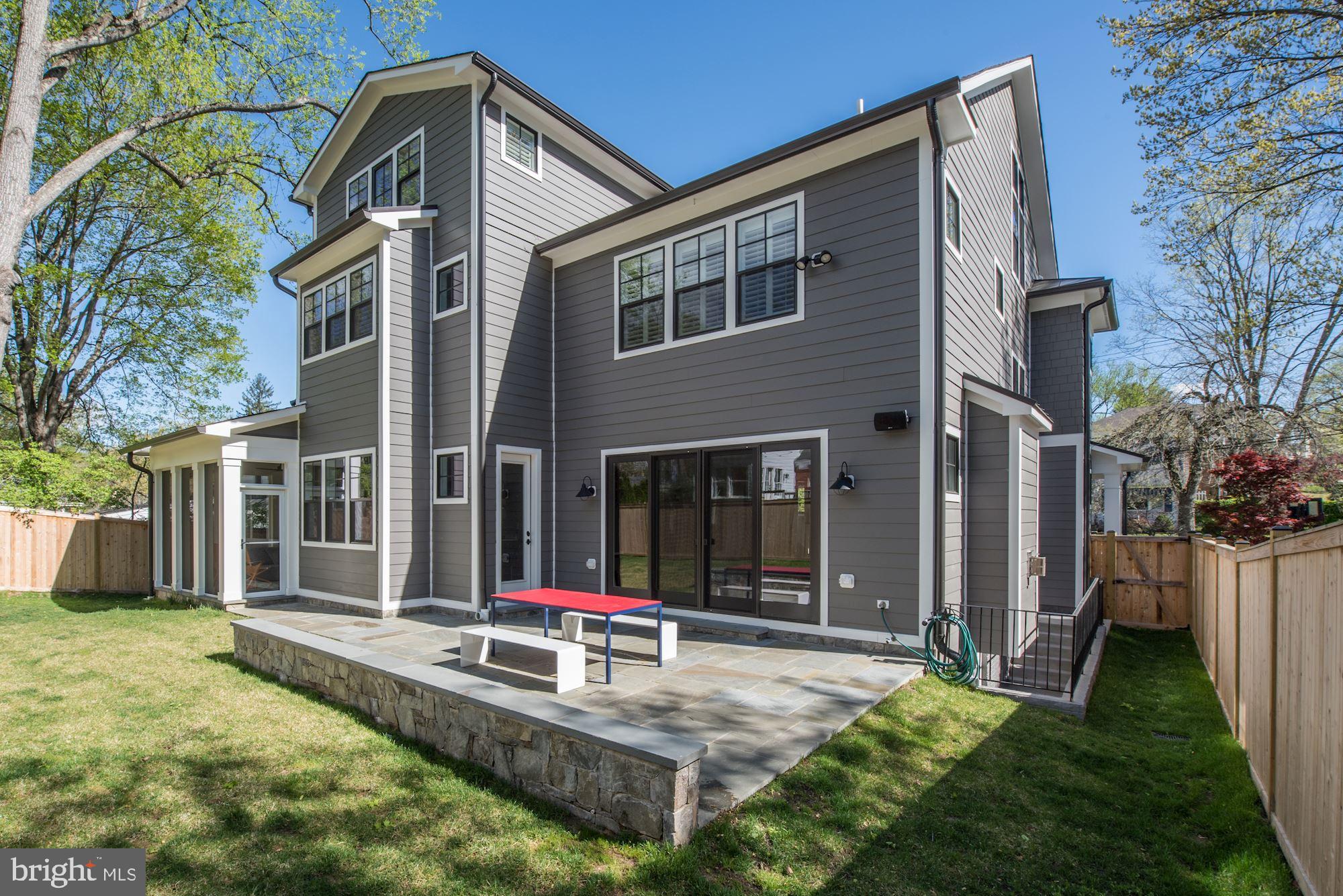 HILLMEAD - Residential