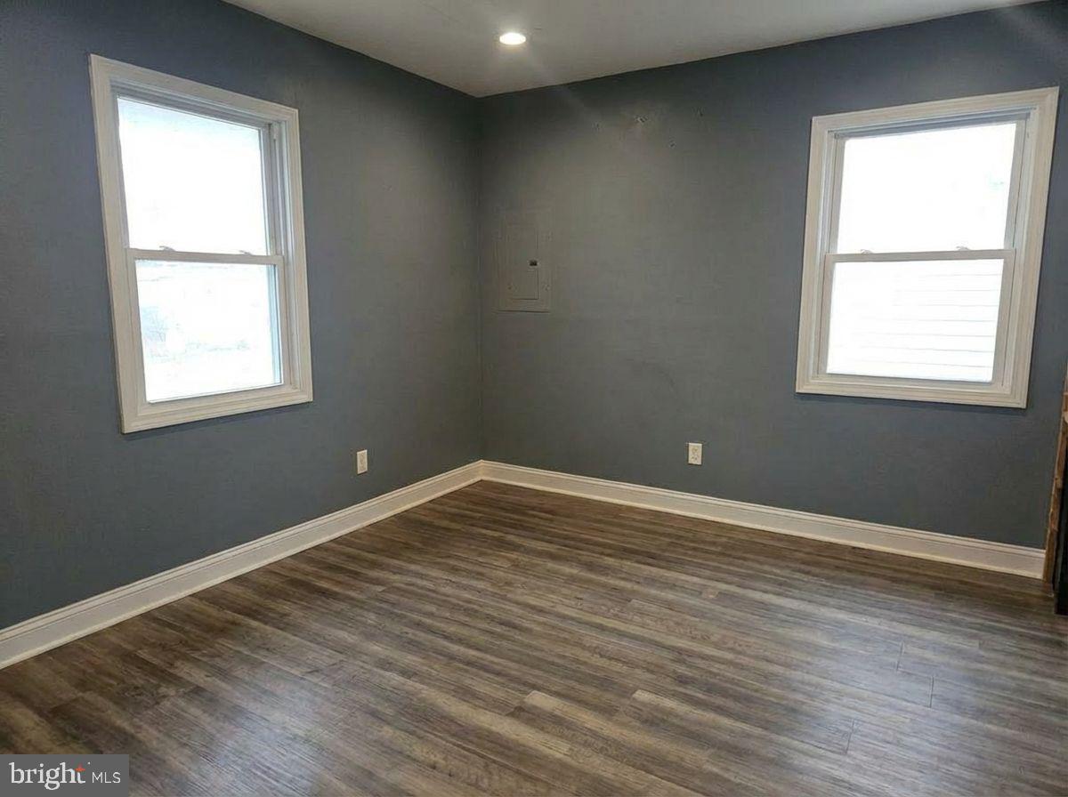 OXON HILL - Residential
