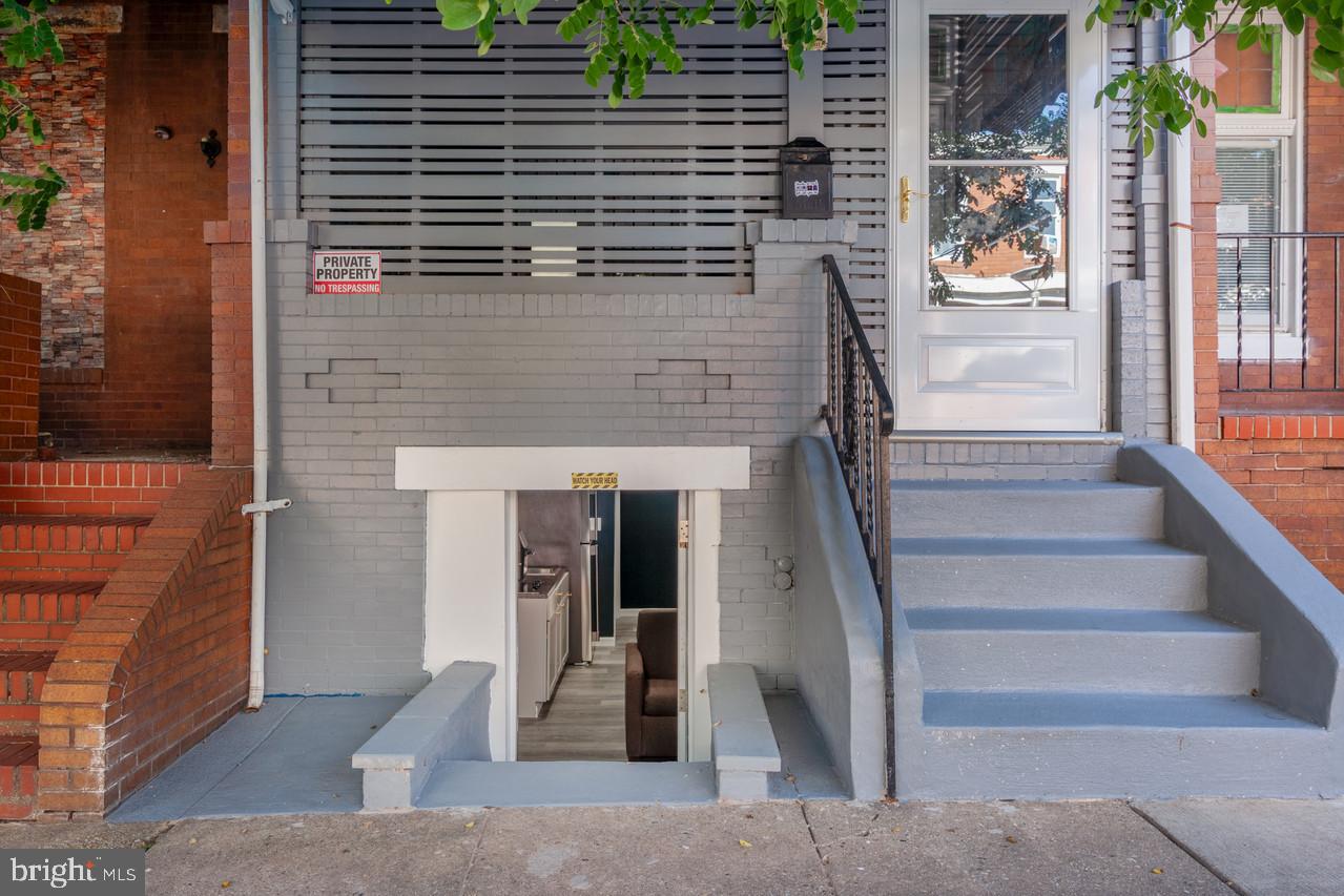 ELLWOOD PARK - Residential